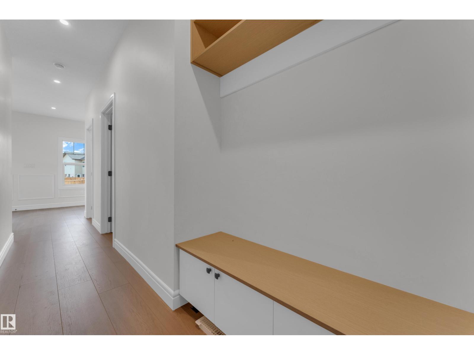 2824 194 St Nw Property Photo 8