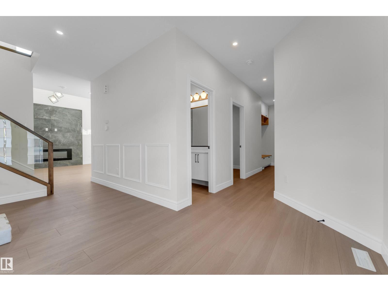 2824 194 St Nw Property Photo 9
