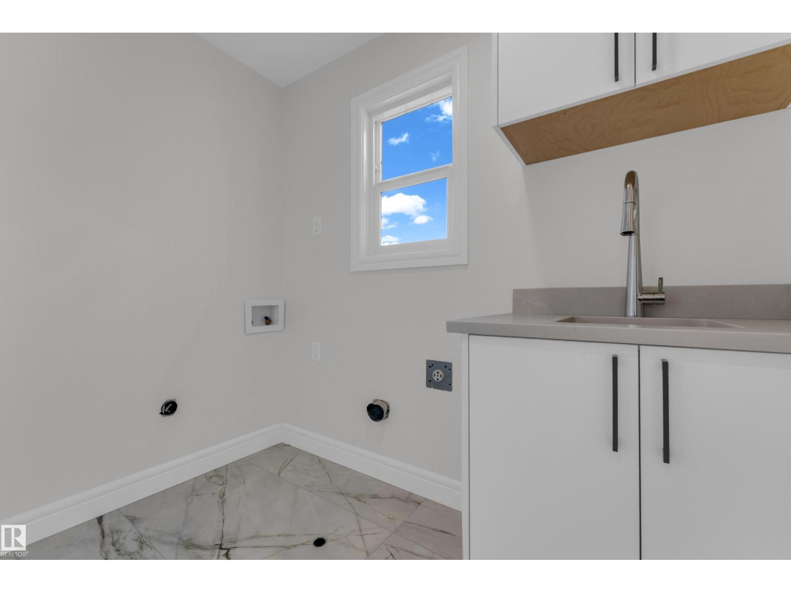 2824 194 St Nw Property Photo 24