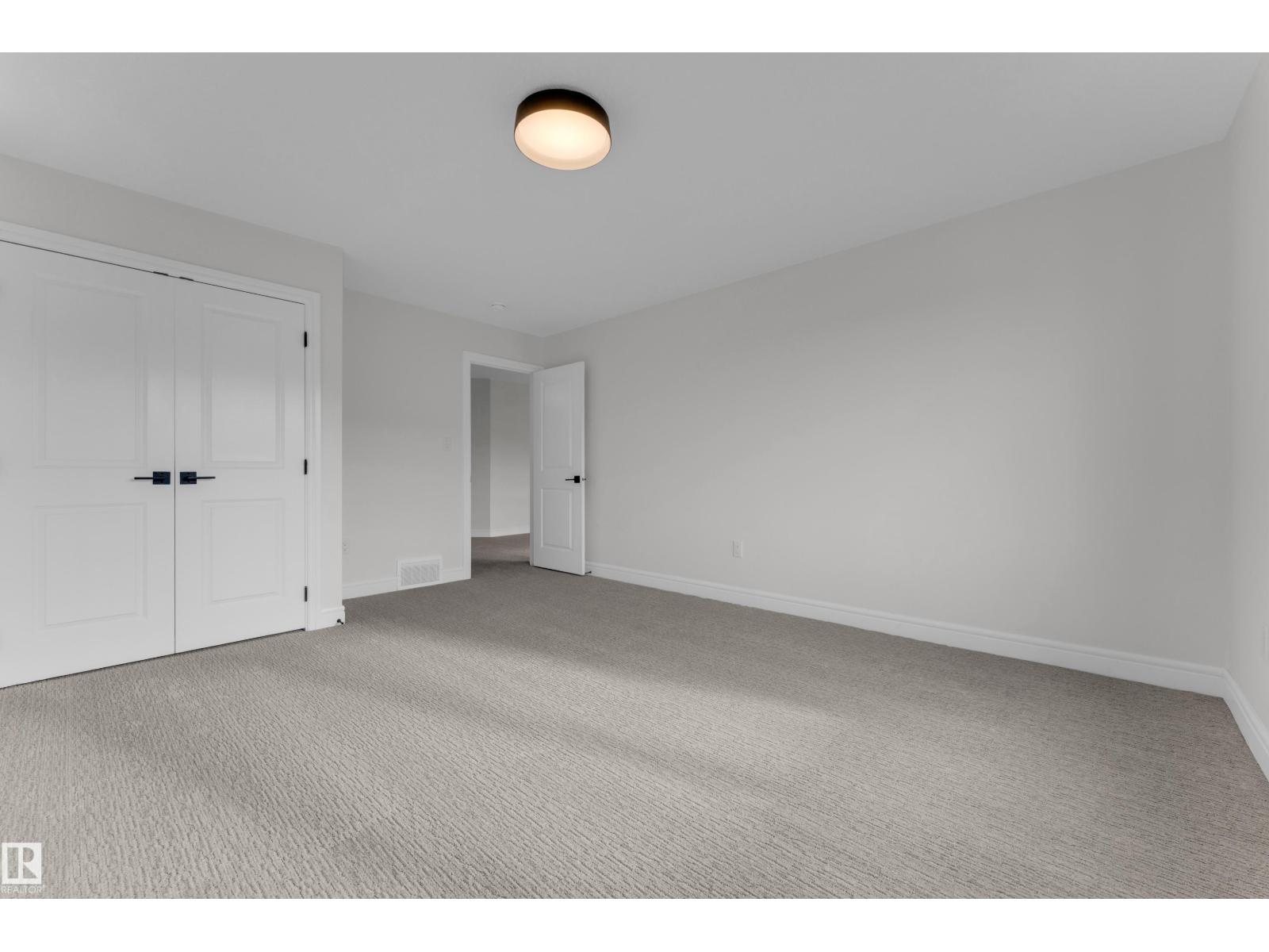 2824 194 St Nw Property Photo 32