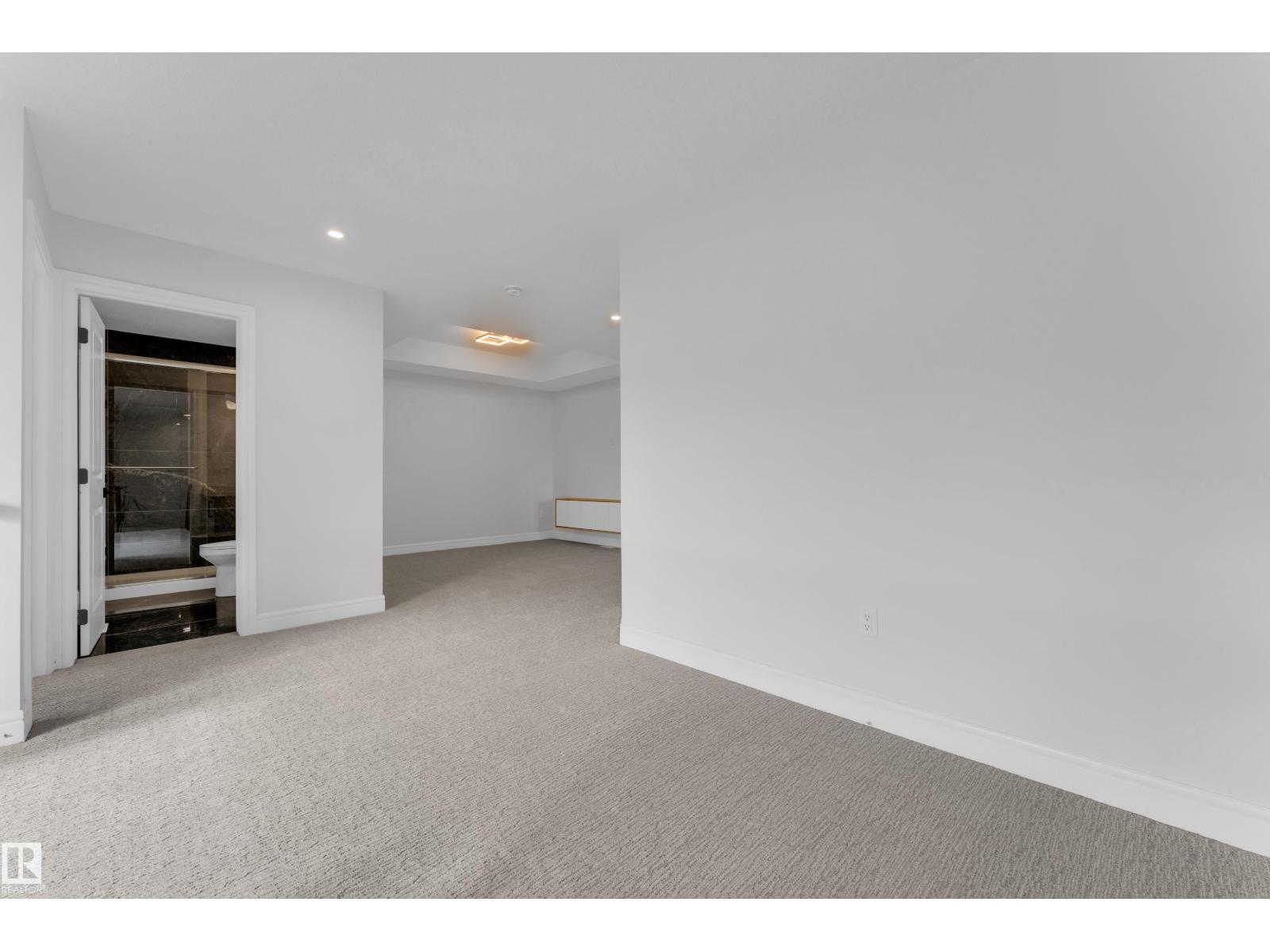 2824 194 St Nw Property Photo 34