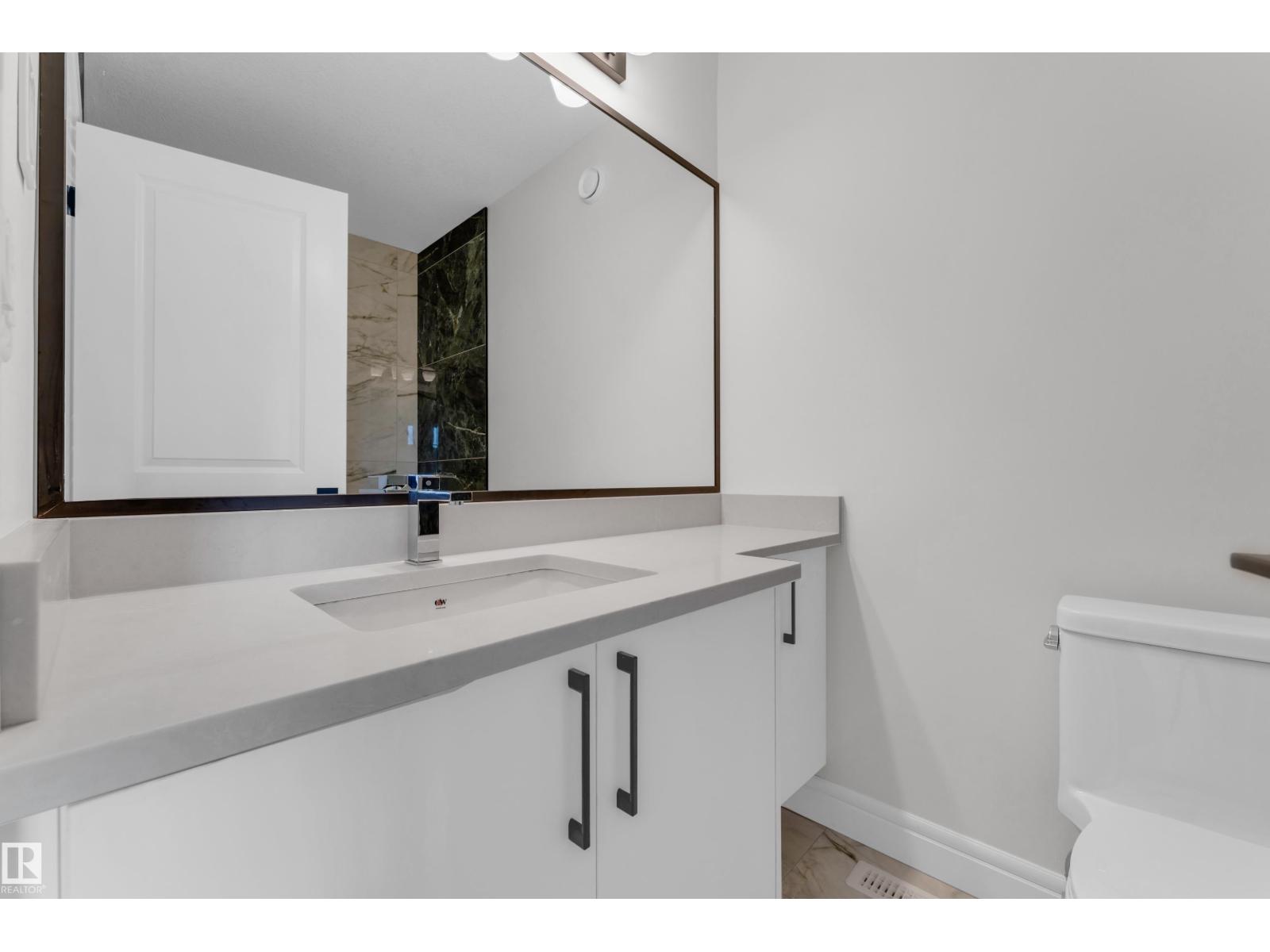 2824 194 St Nw Property Photo 37