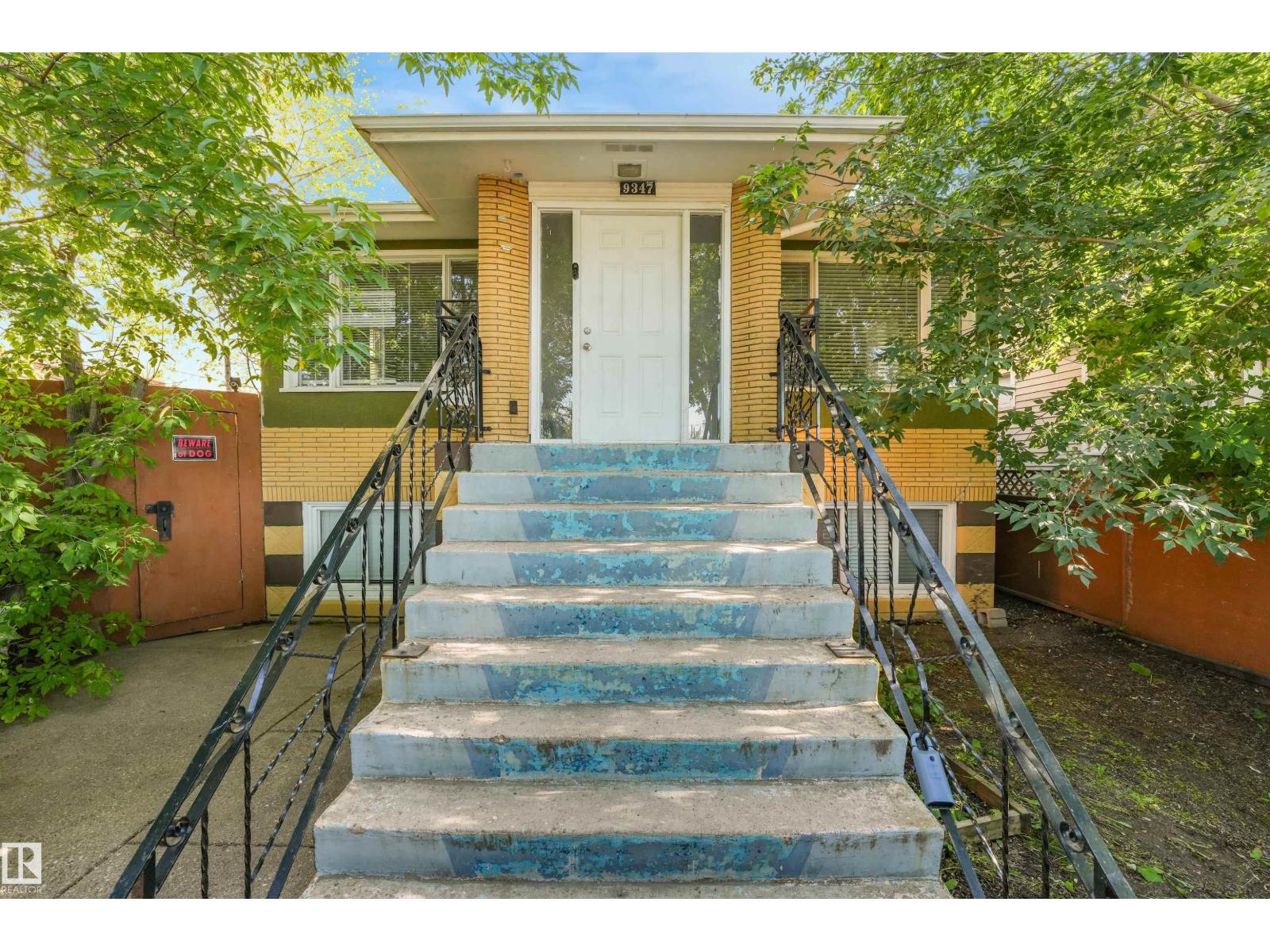 9347 105 Av Nw Nw Property Photo 5