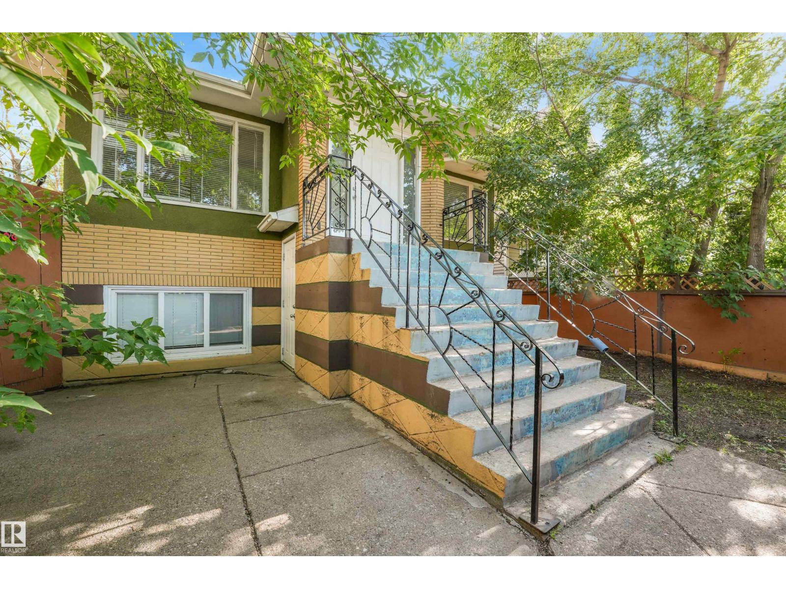 9347 105 Av Nw Nw Property Photo 7