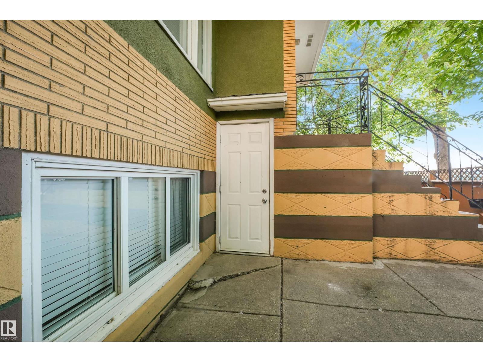 9347 105 Av Nw Nw Property Photo 8