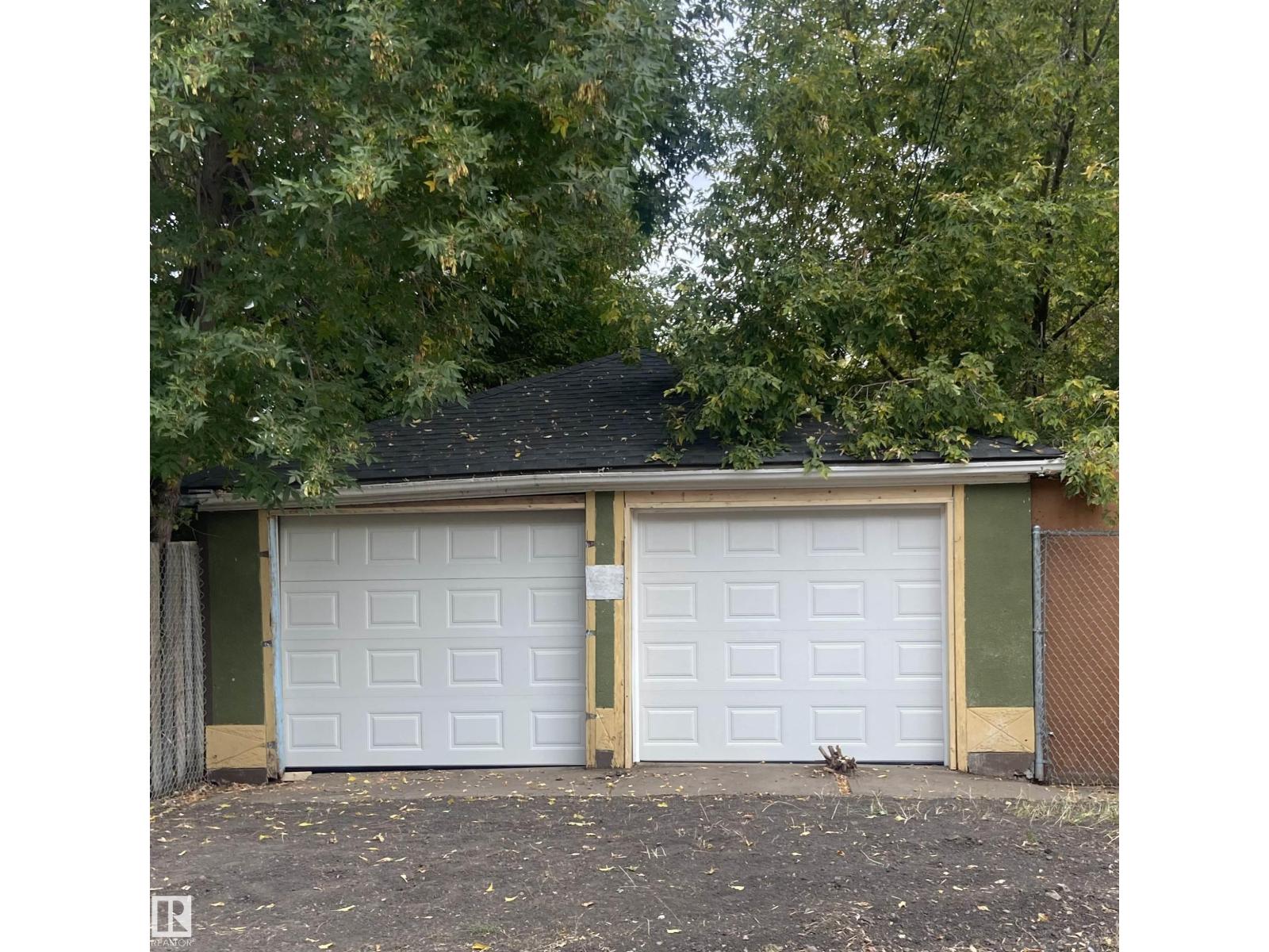 9347 105 Av Nw Nw Property Photo 11
