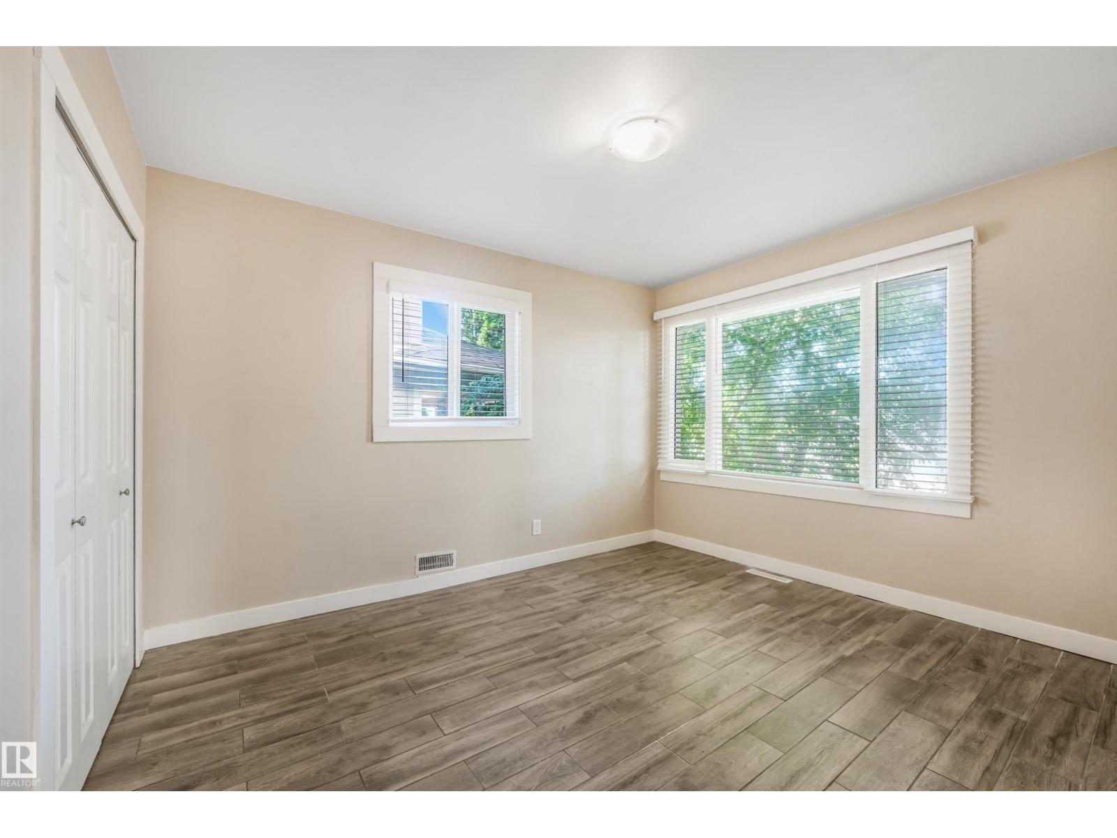 9347 105 Av Nw Nw Property Photo 21