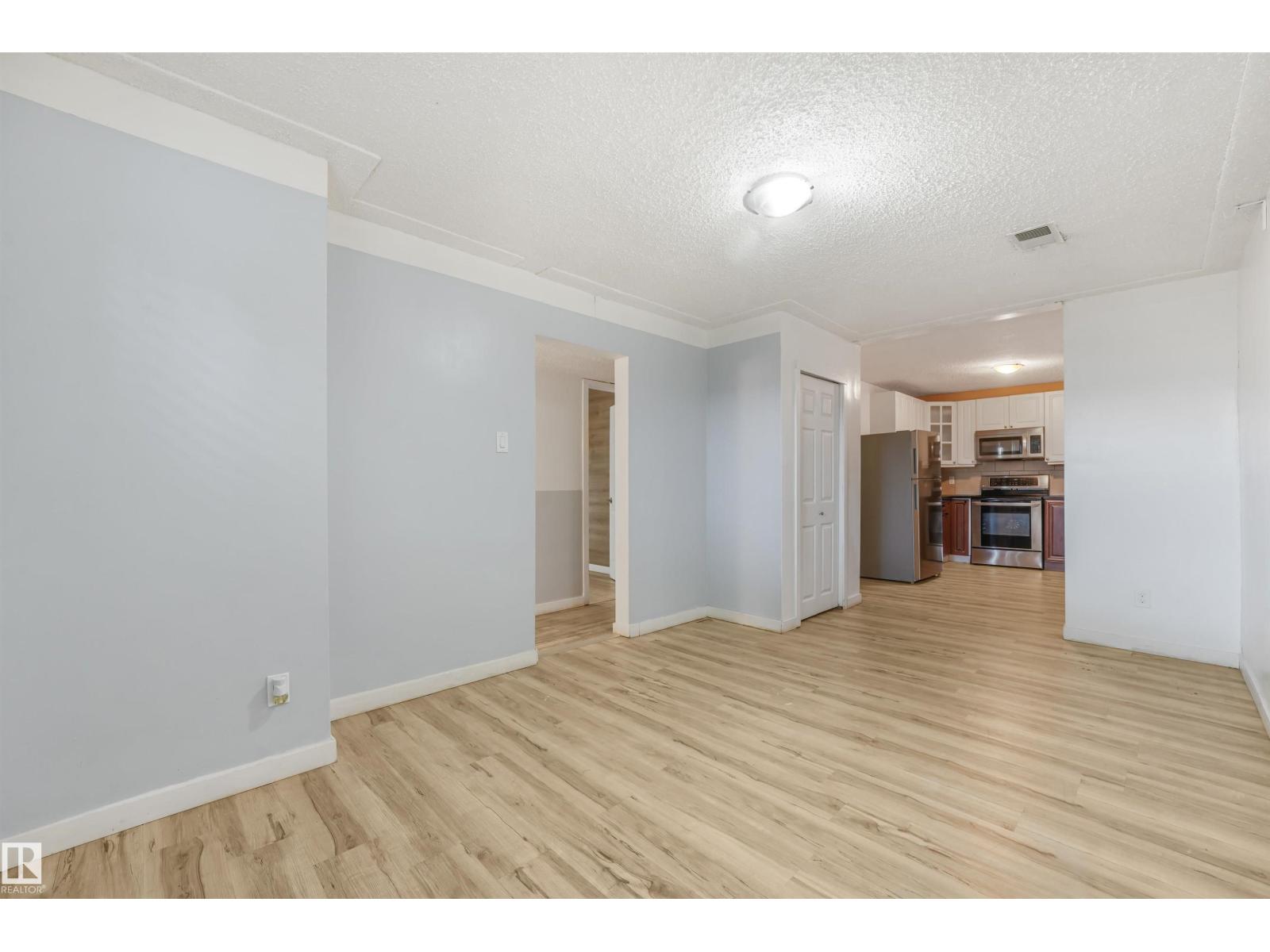 9347 105 Av Nw Nw Property Photo 35