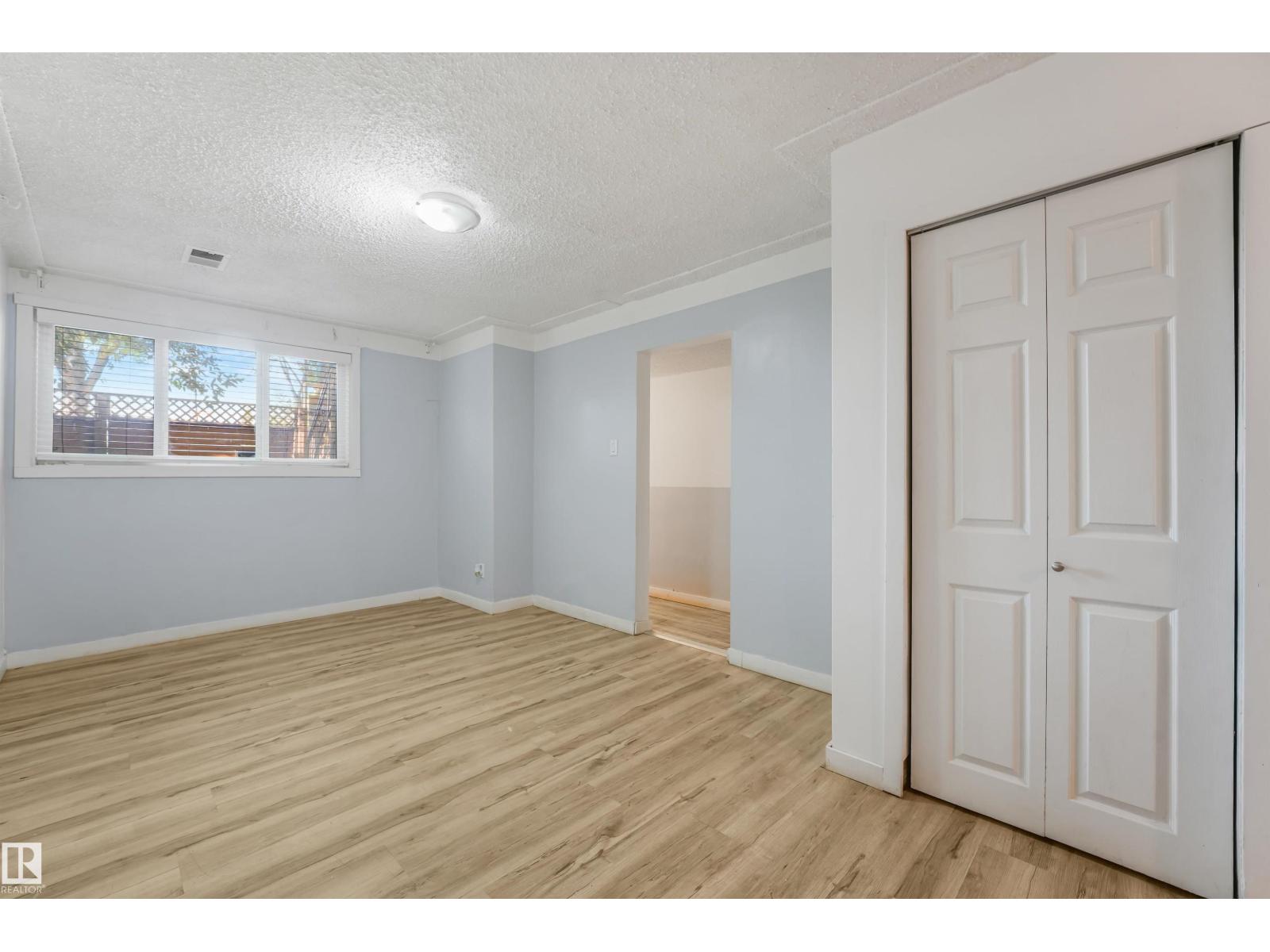 9347 105 Av Nw Nw Property Photo 36