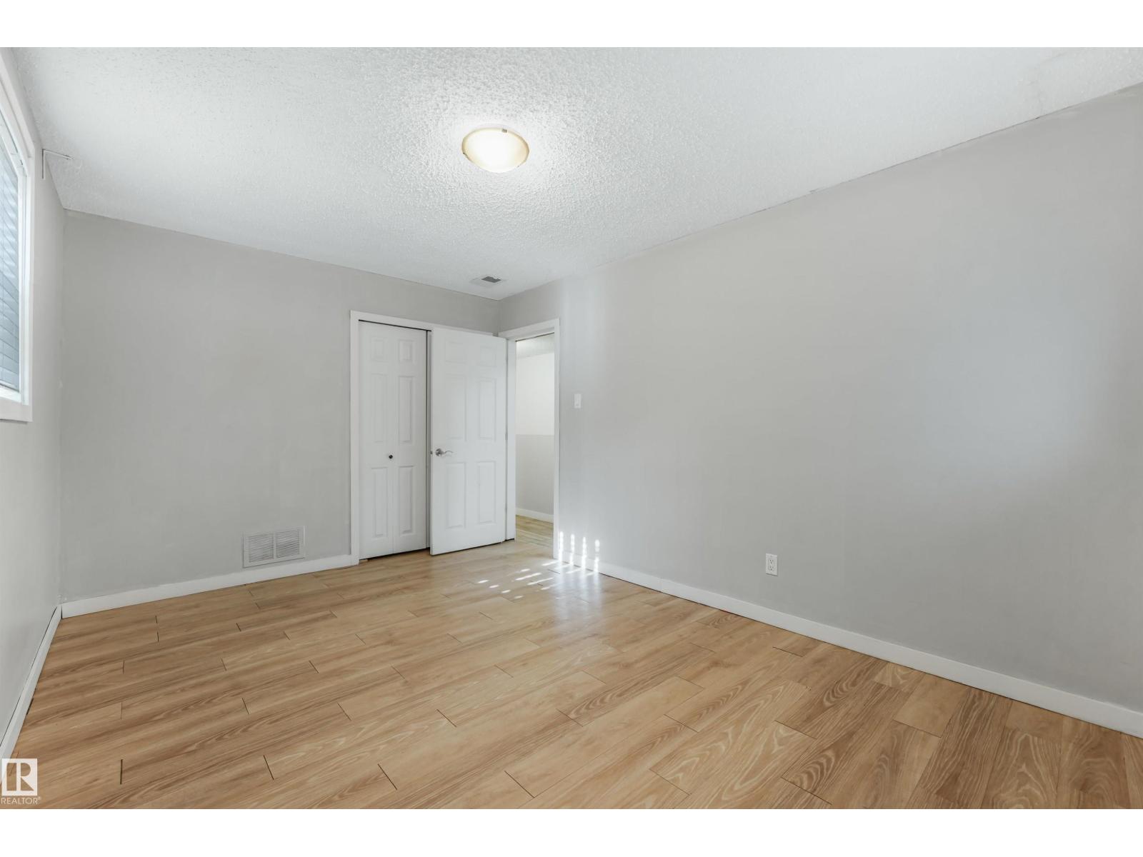9347 105 Av Nw Nw Property Photo 42