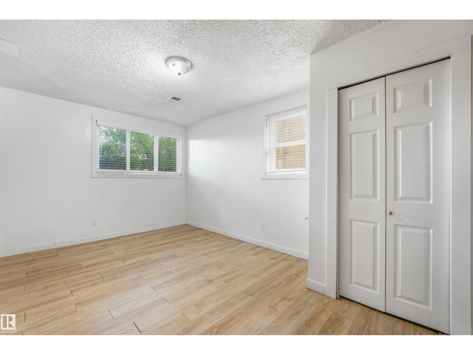9347 105 Av Nw Nw Property Photo 45