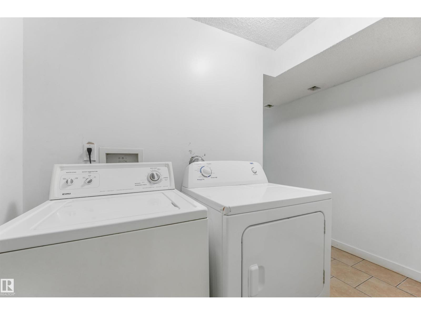9347 105 Av Nw Nw Property Photo 51