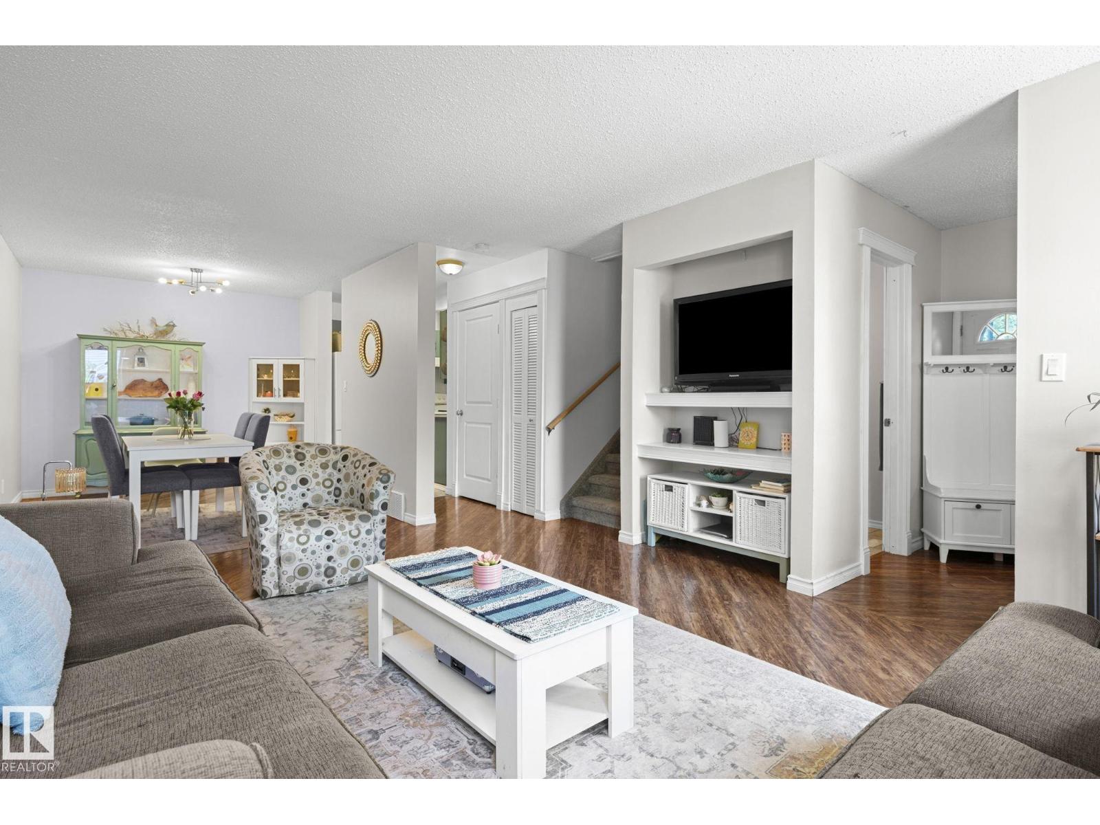 17123 109 St Nw Property Photo 9