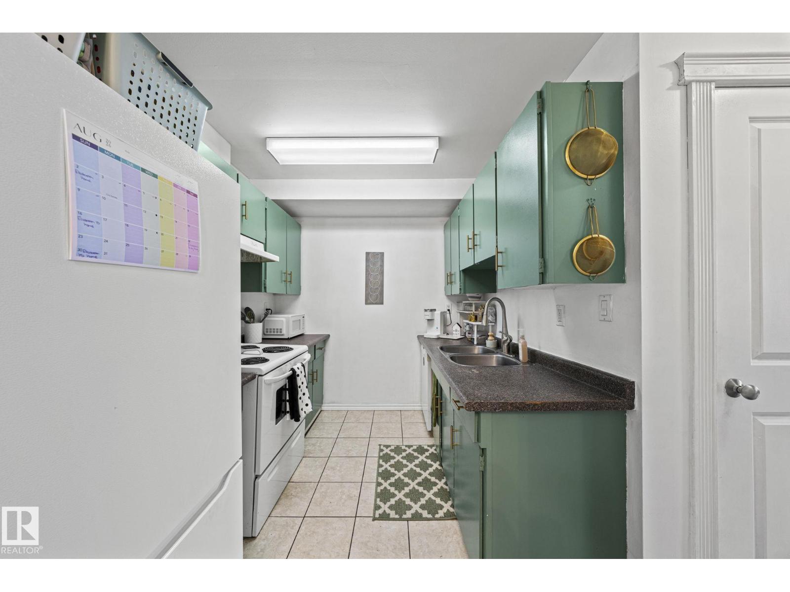 17123 109 St Nw Property Photo 12