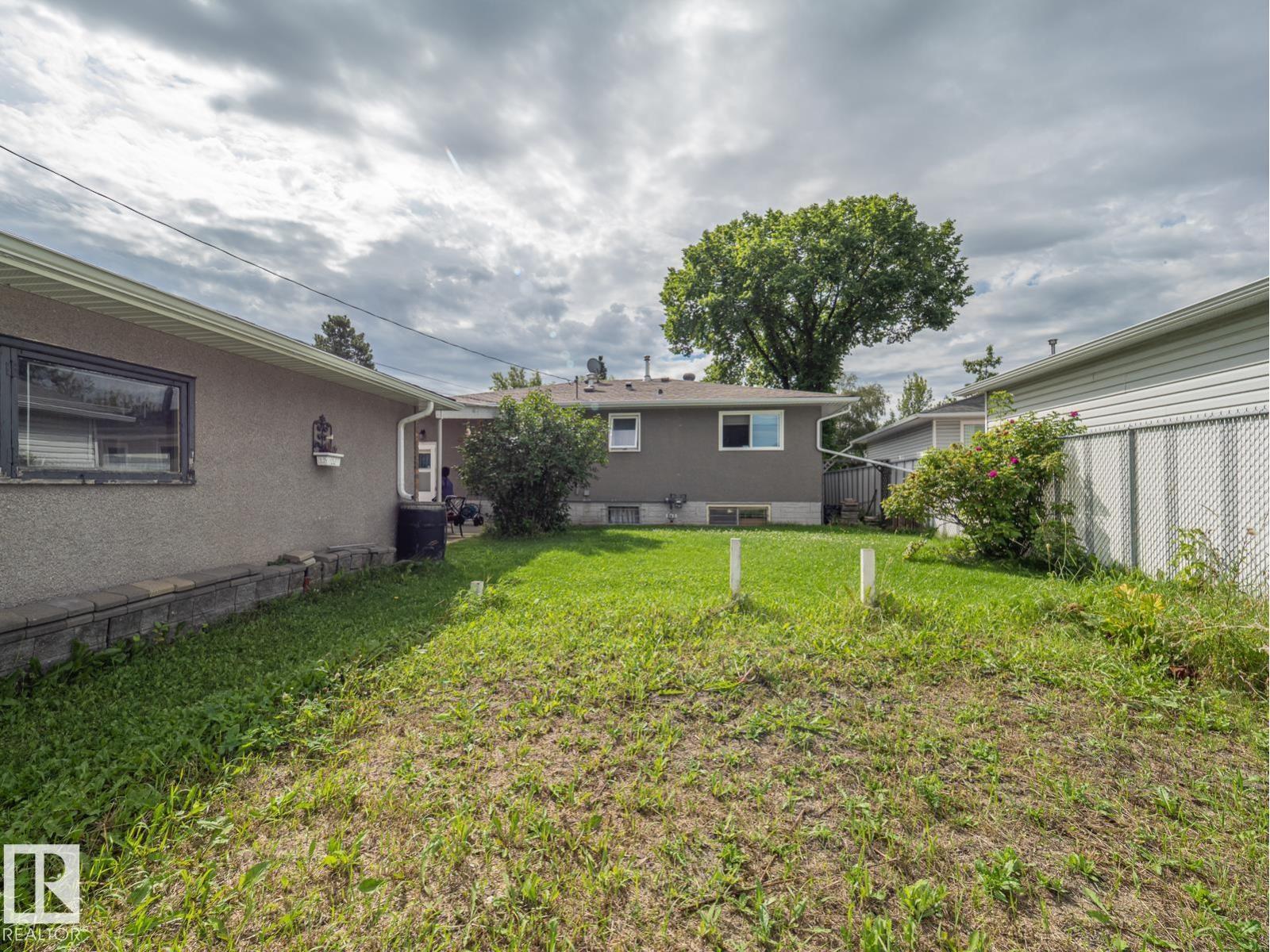 16706 80 Av Nw Property Photo 27