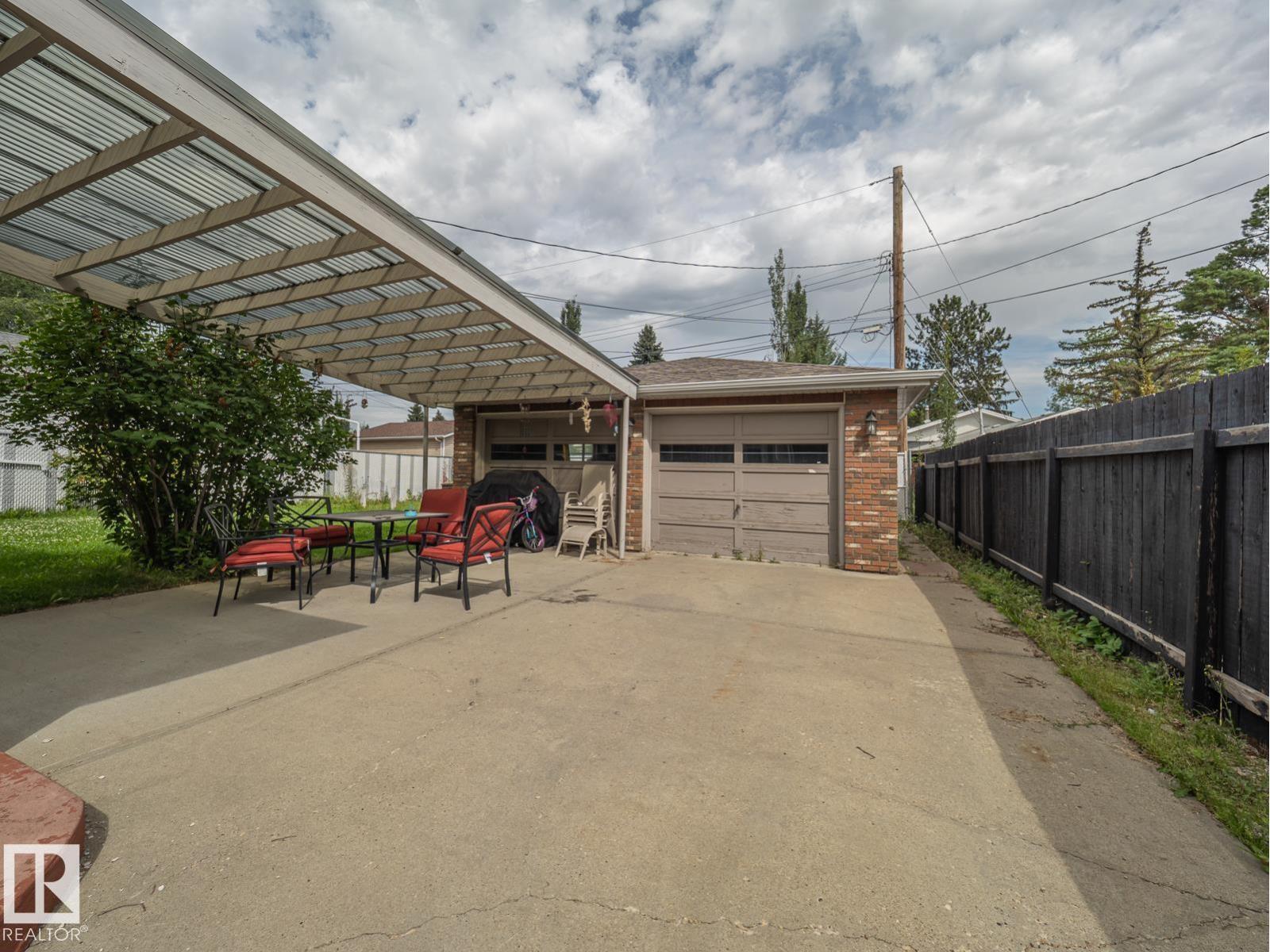 16706 80 Av Nw Property Photo 33
