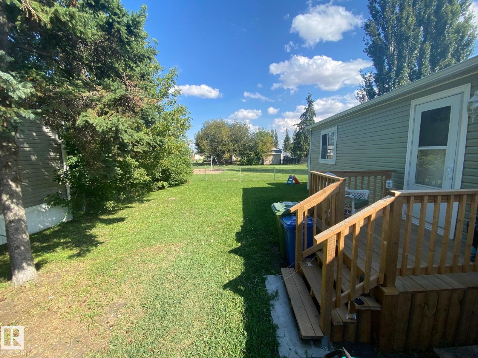 70 4202-45 St Property Photo 7