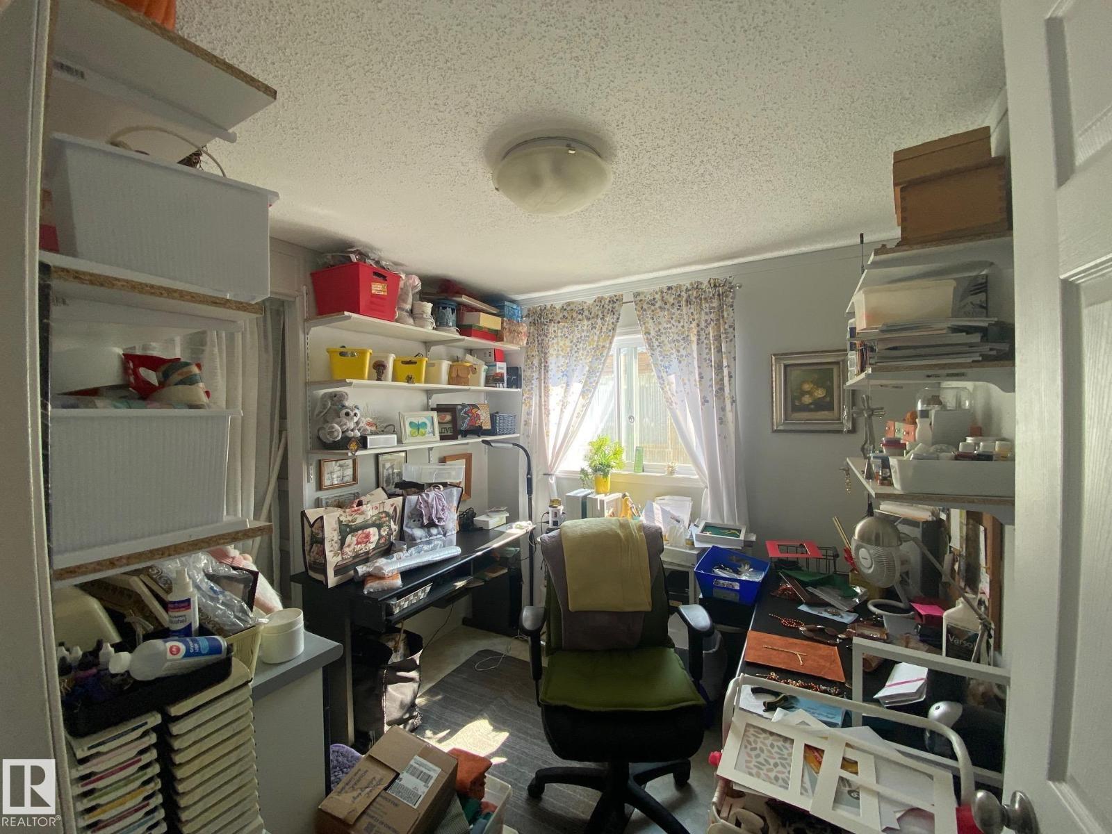 70 4202-45 St Property Photo 35