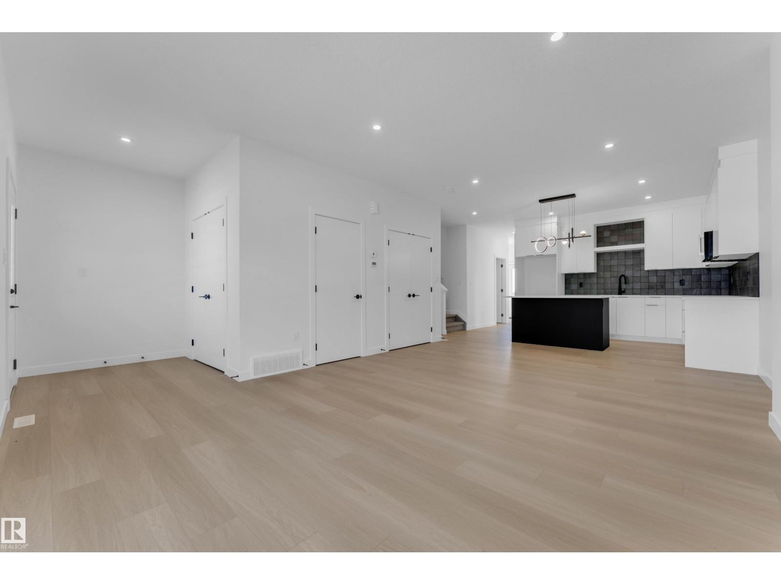 13011 186 Av Nw Property Photo 9
