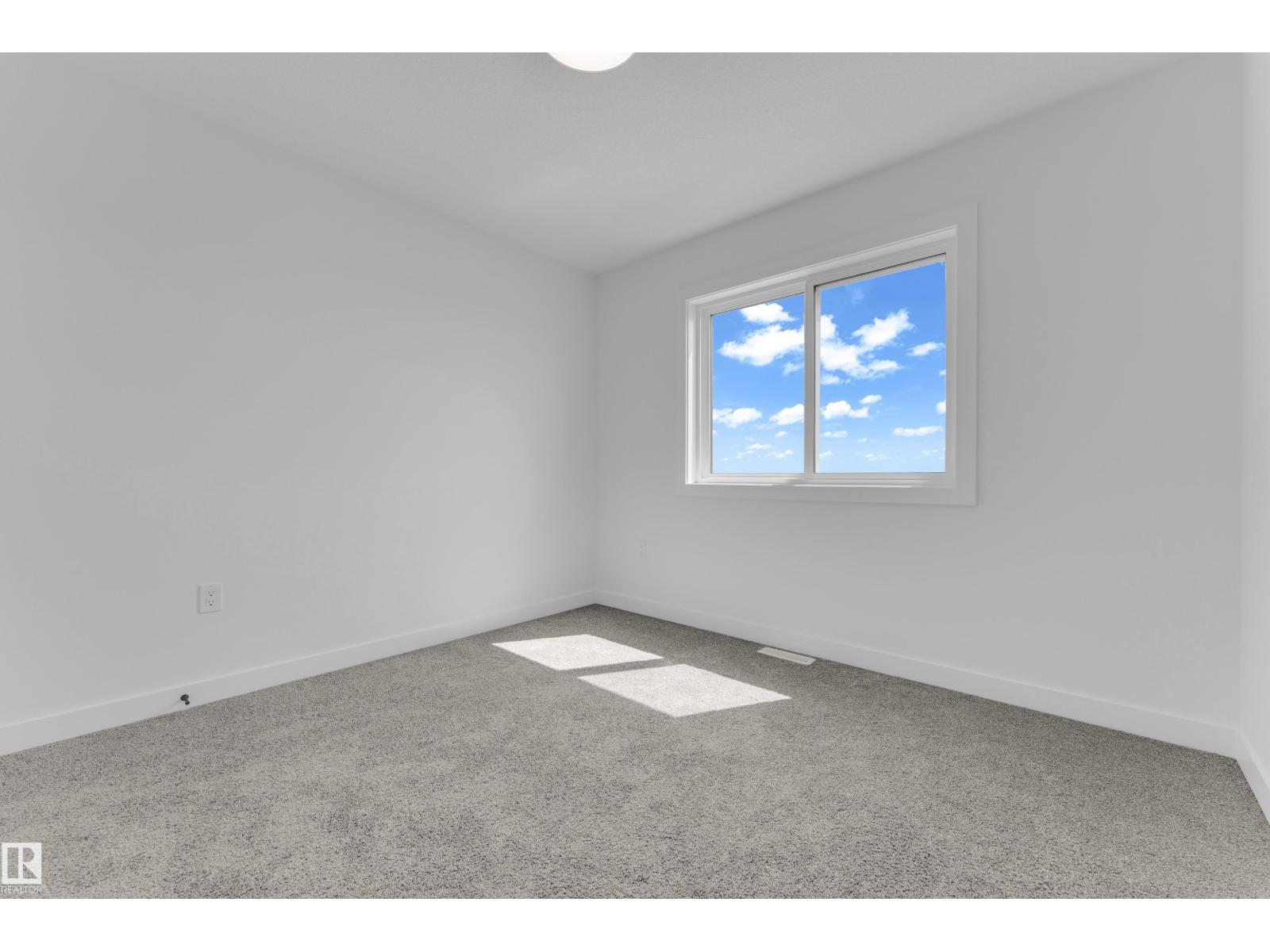13011 186 Av Nw Property Photo 33
