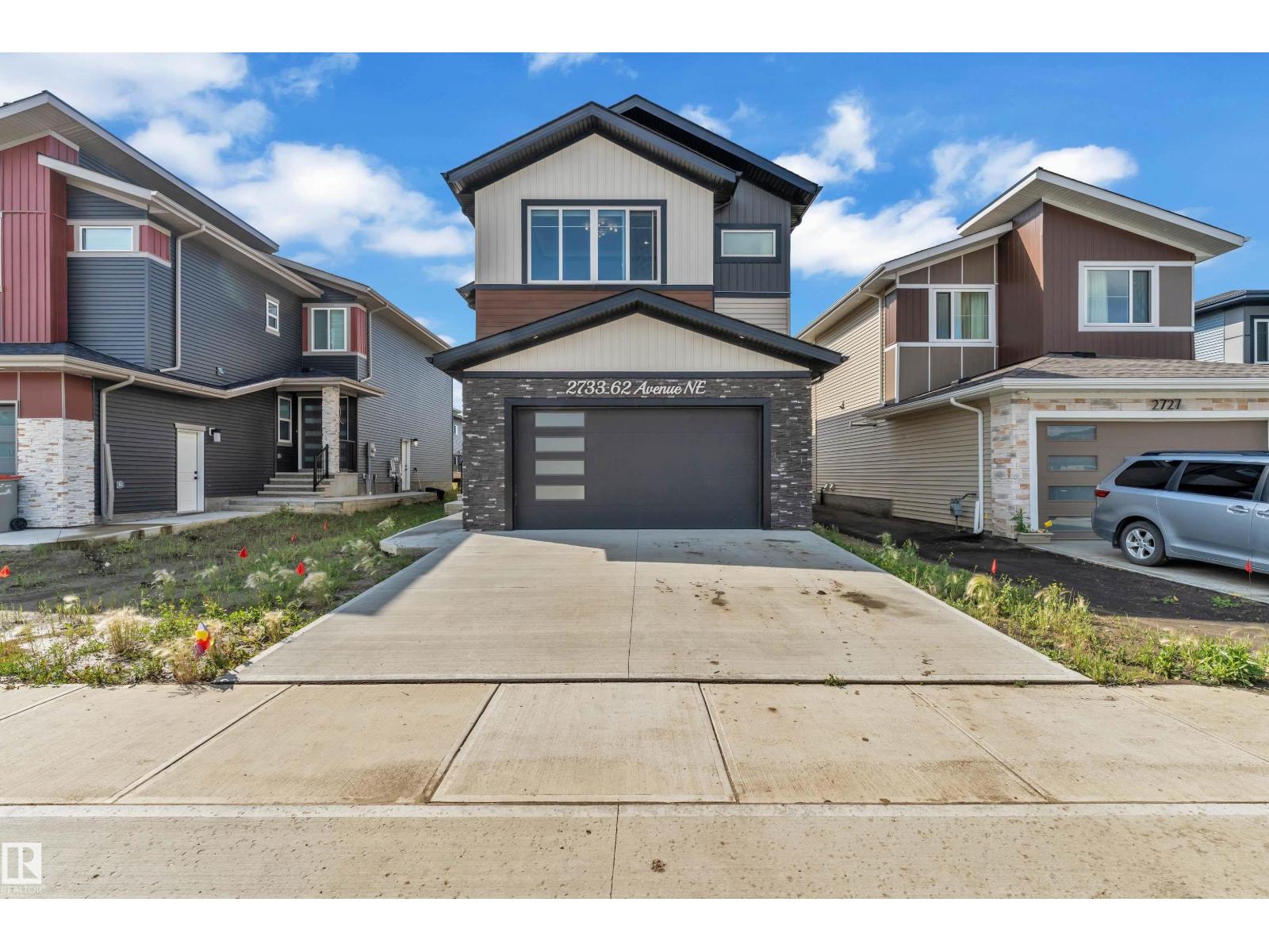 2733 62 AV Property Photo 1