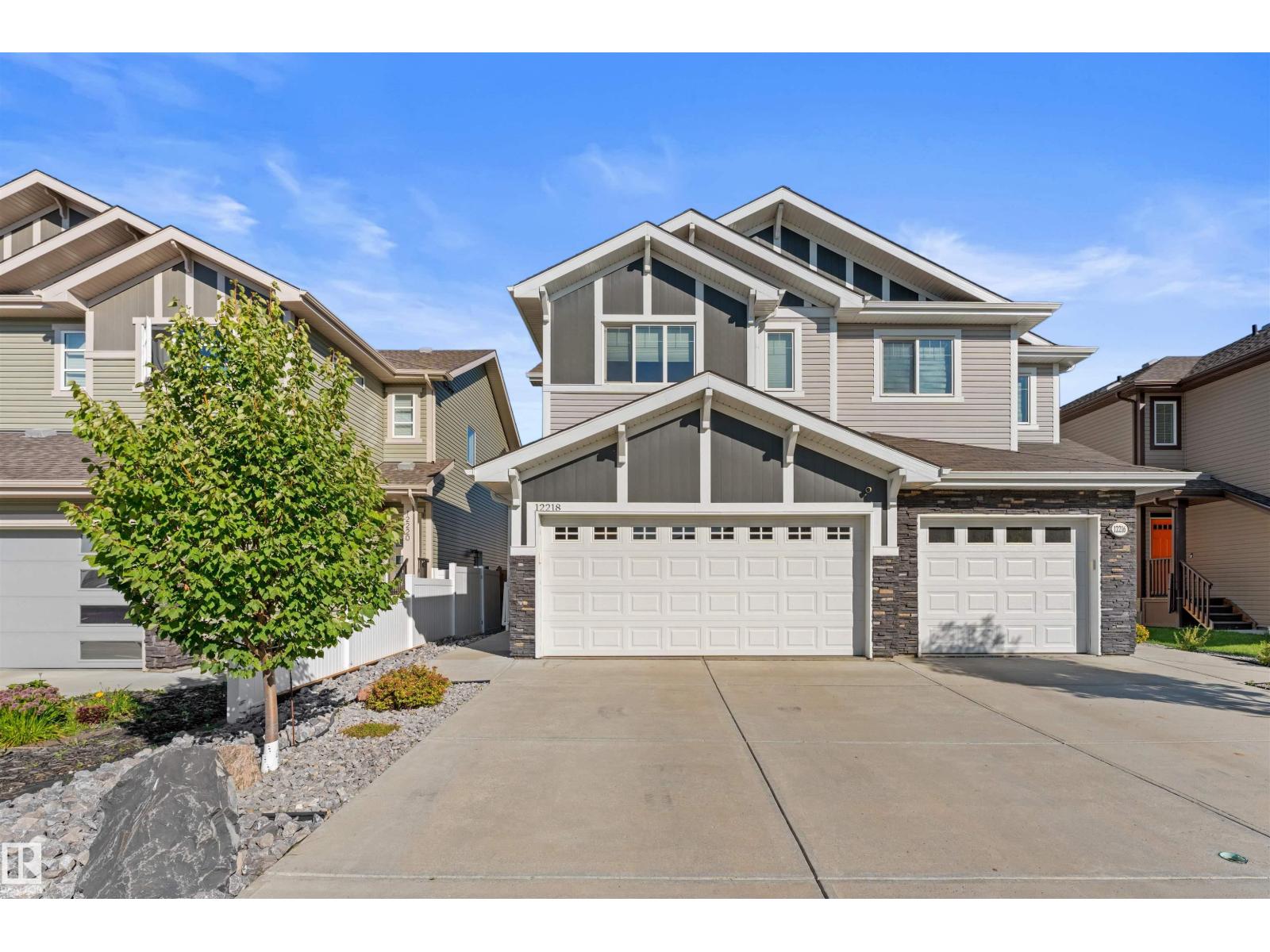 12218 176 AV NW
