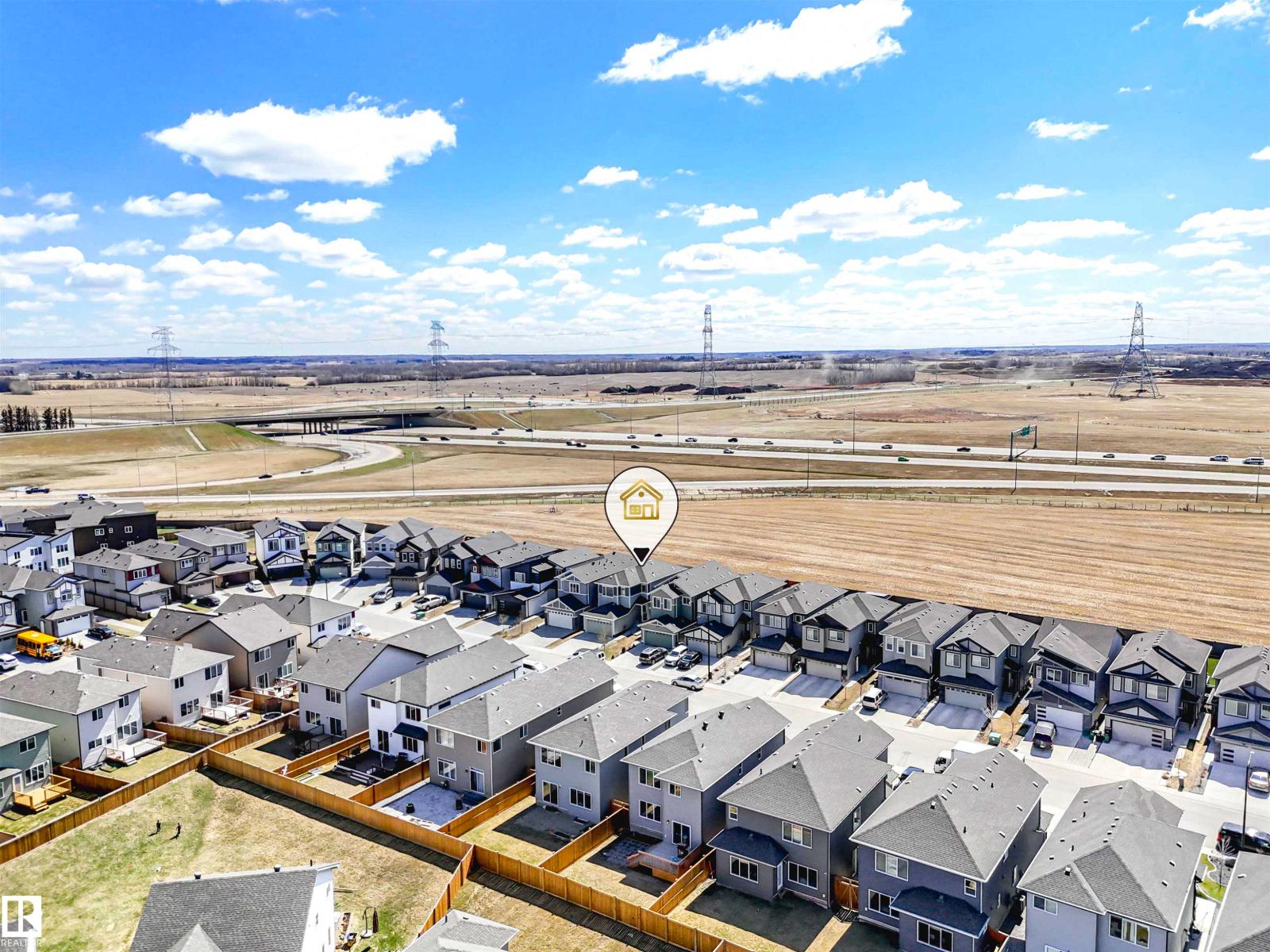 2435 12 Av Nw Property Photo 2