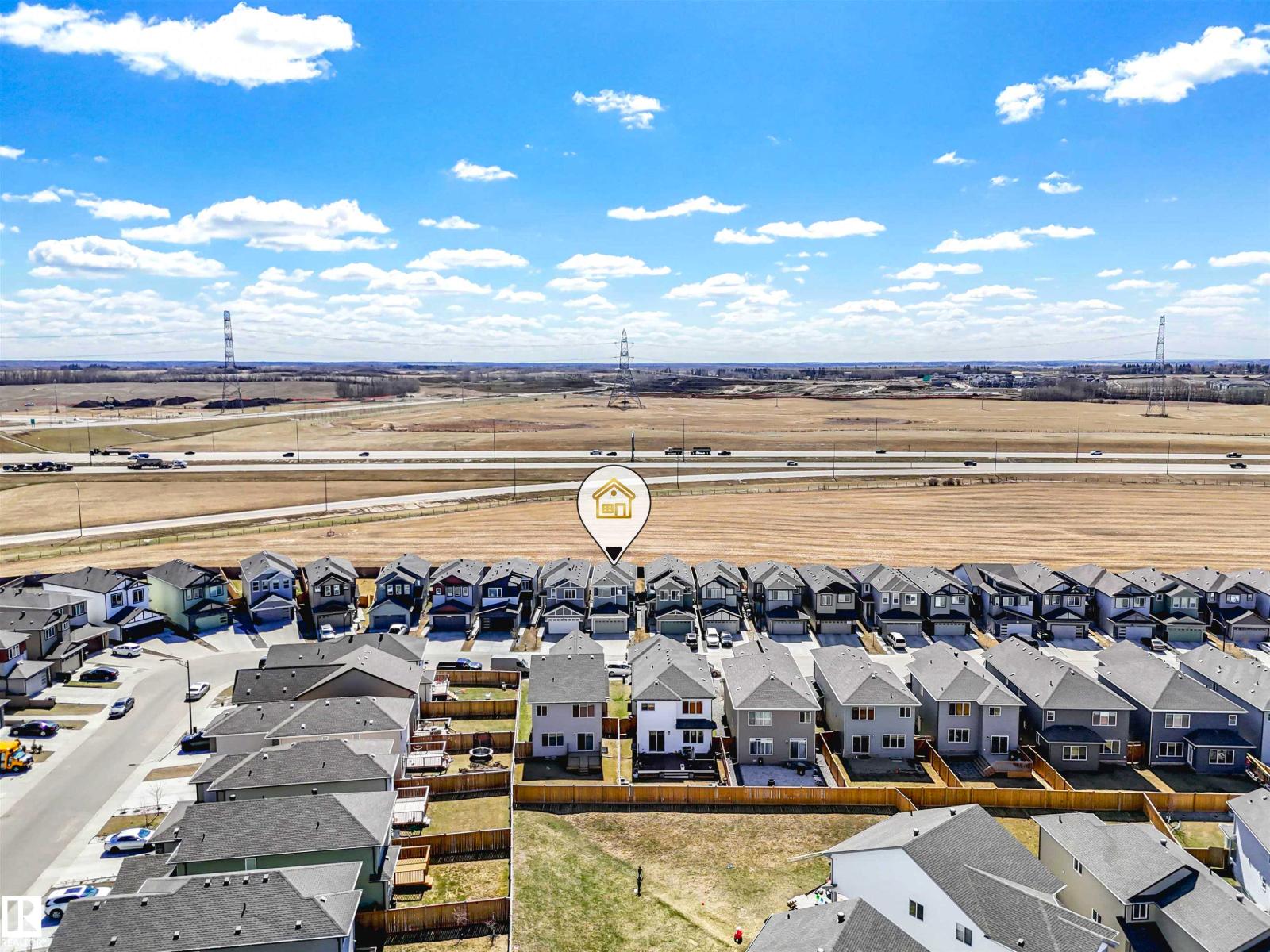 2435 12 Av Nw Property Photo 3