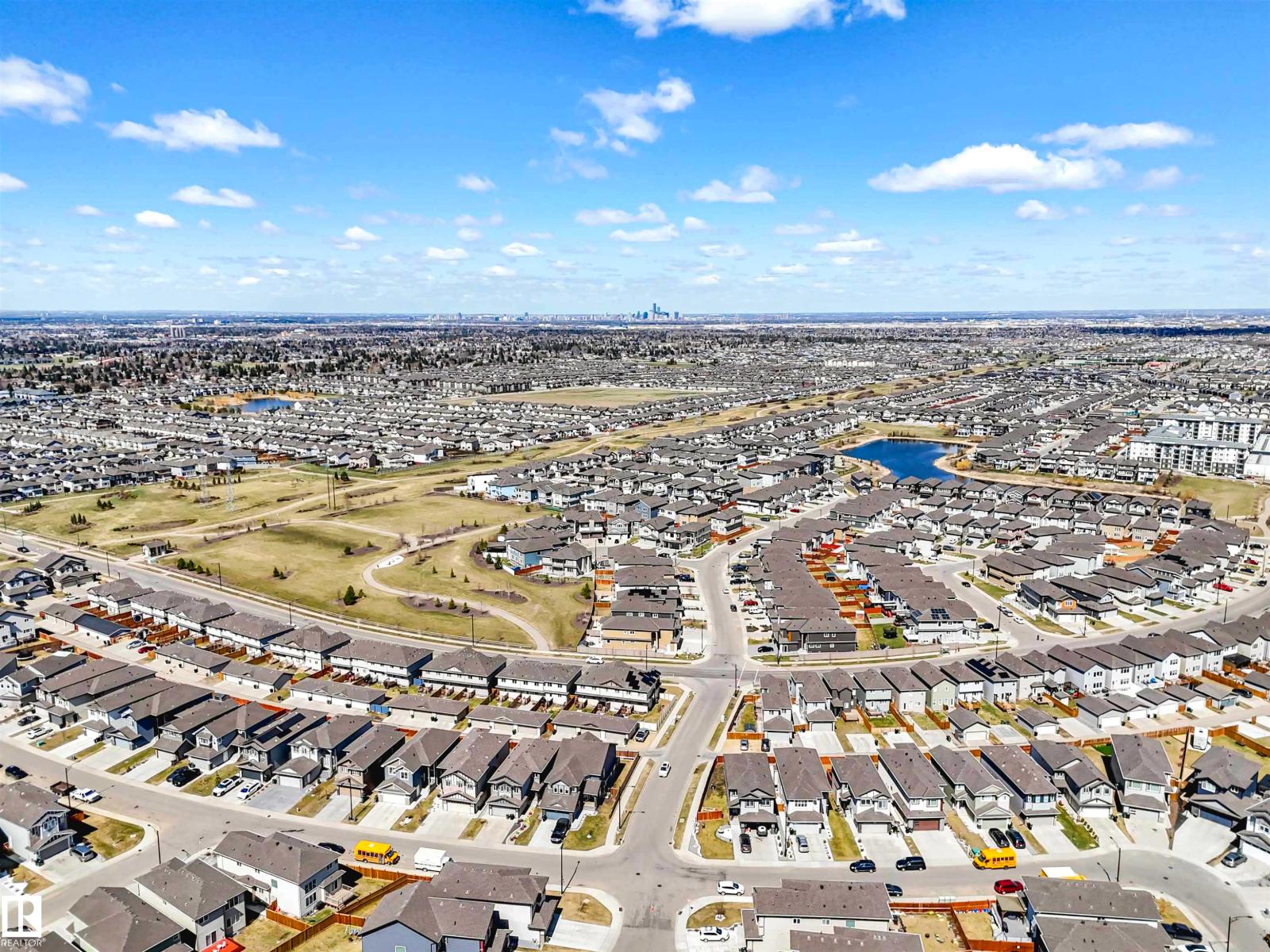 2435 12 Av Nw Property Photo 11