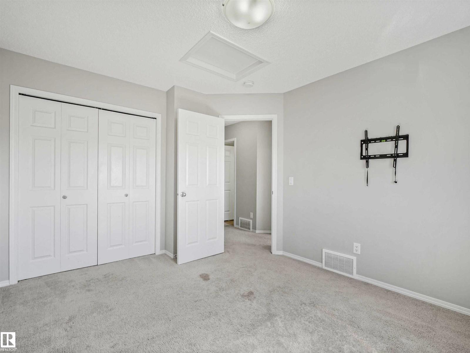 2435 12 Av Nw Property Photo 51