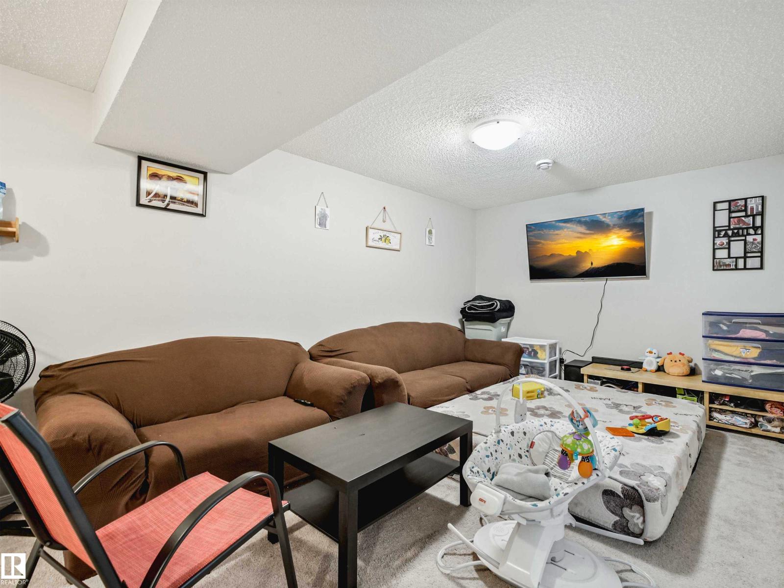 2435 12 Av Nw Property Photo 69