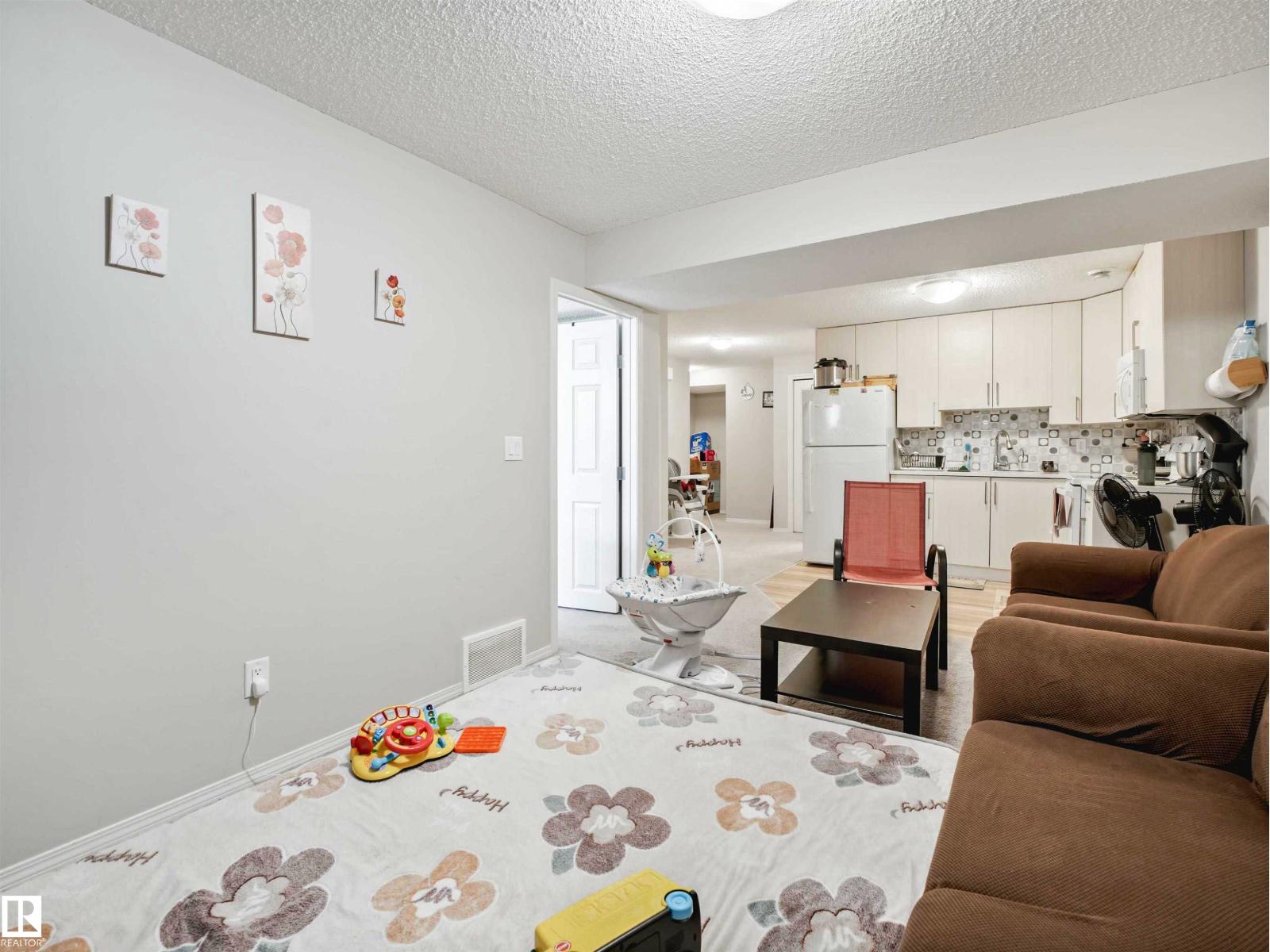 2435 12 Av Nw Property Photo 71