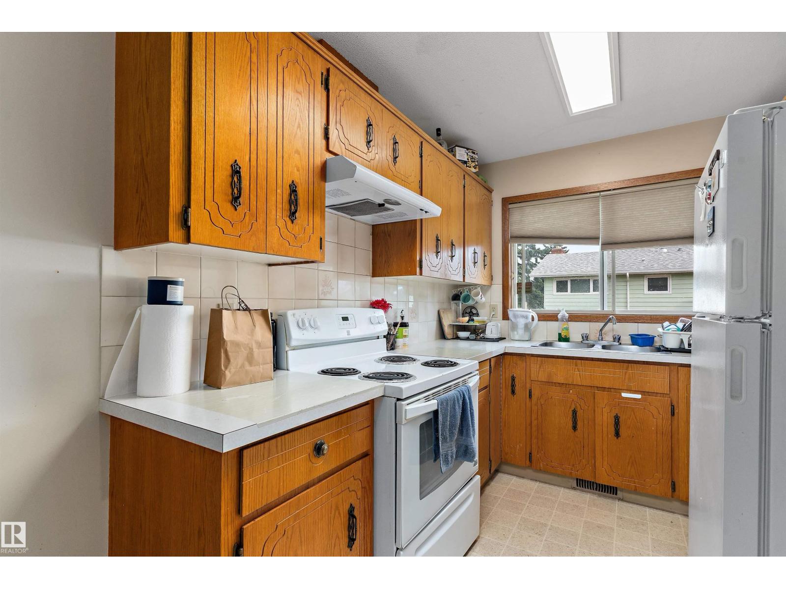 3825/27 53a St Property Photo 13