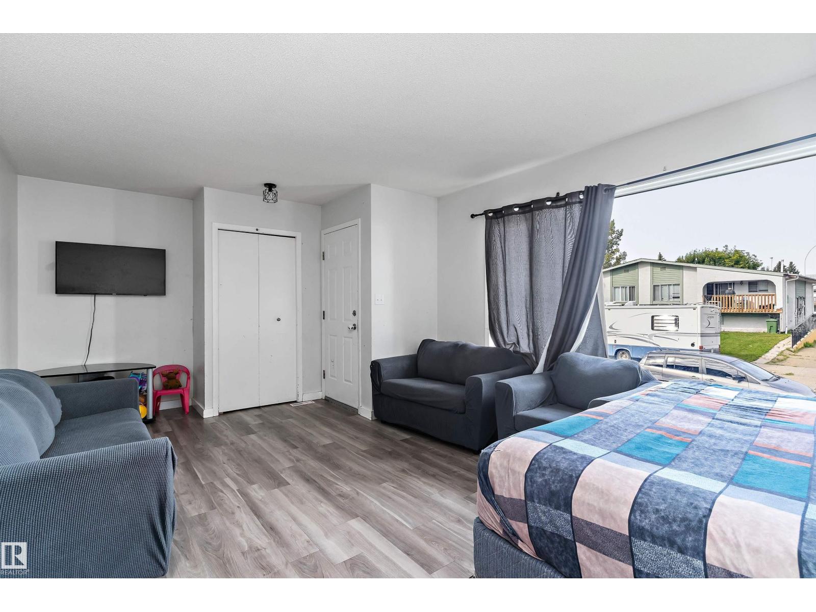 3825/27 53a St Property Photo 22