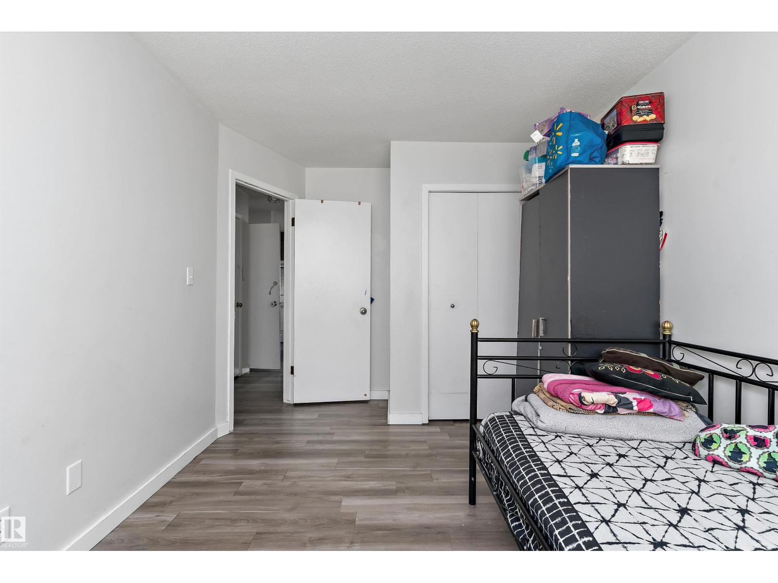 3825/27 53a St Property Photo 23