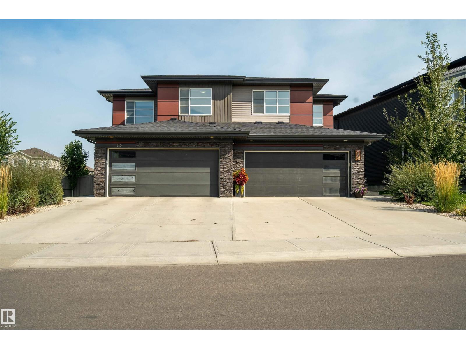 9104 Pear Dr Sw Property Photo 1