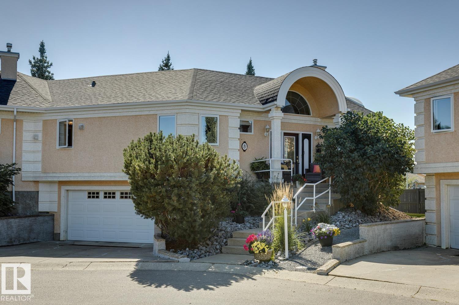 #8 11809 9b Av Nw Property Photo 1
