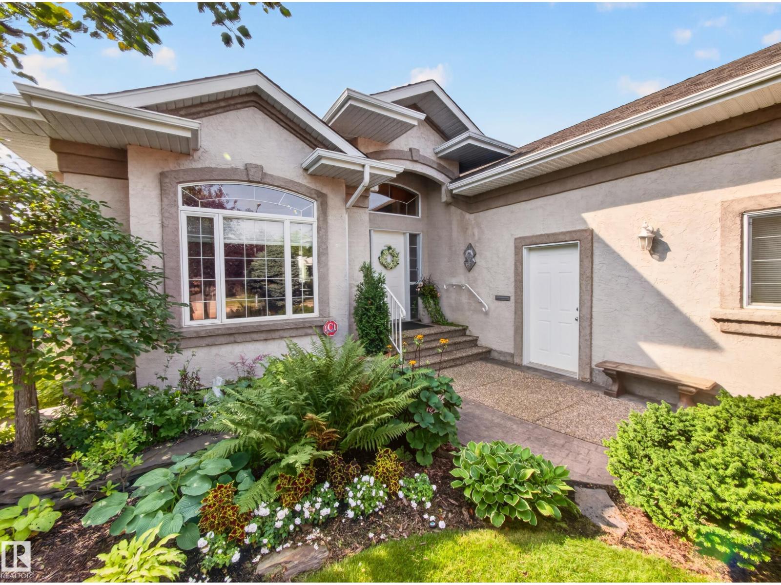 40 Meadowview Pt Property Photo 1