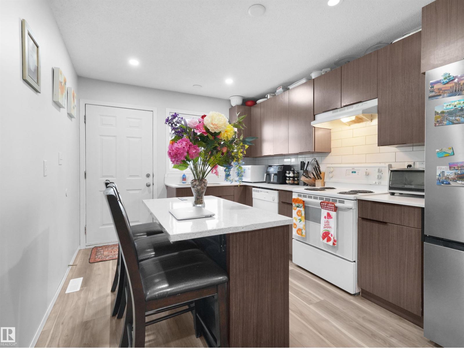 15511 45 St Nw Property Photo 23