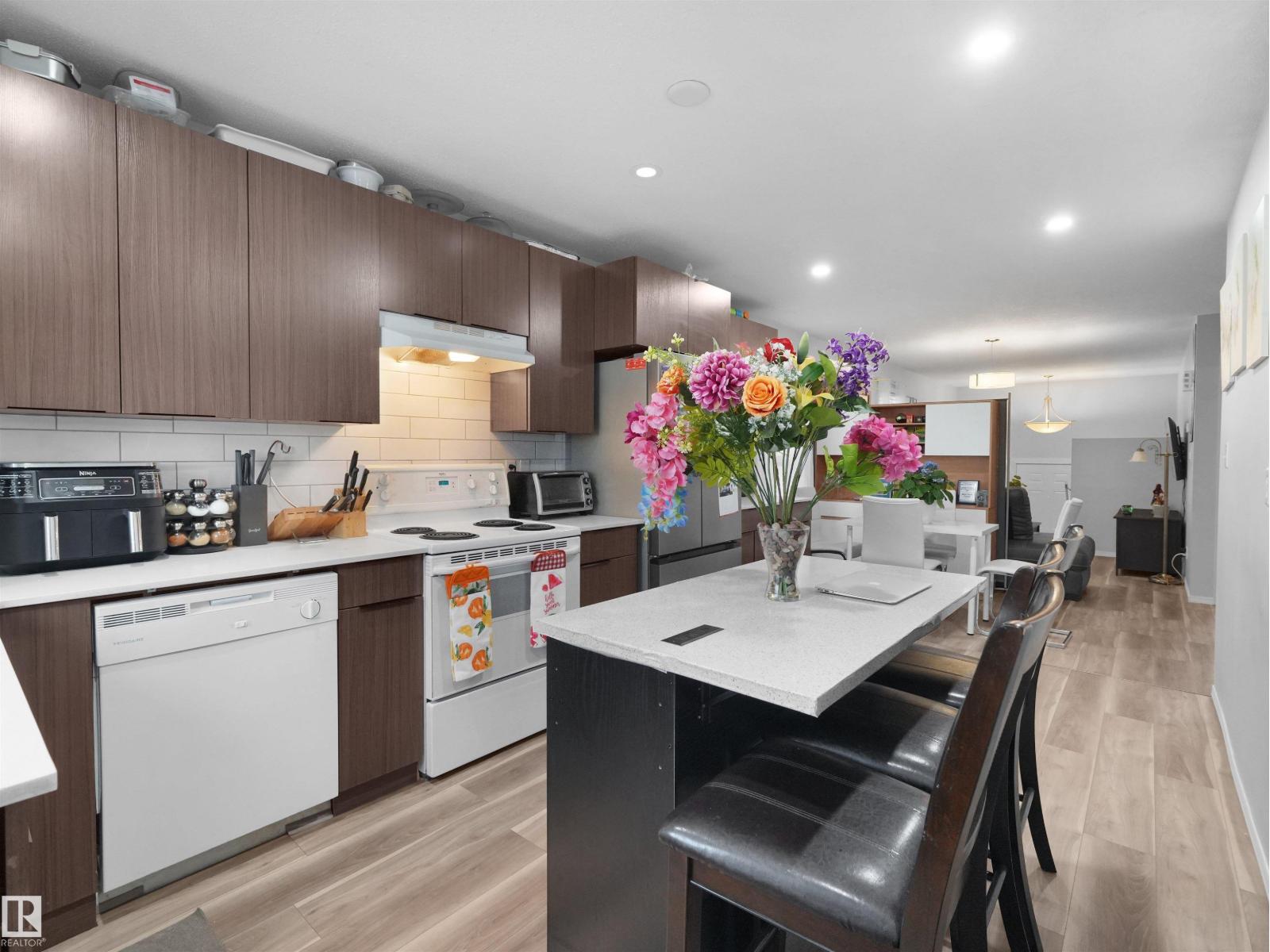 15511 45 St Nw Property Photo 24