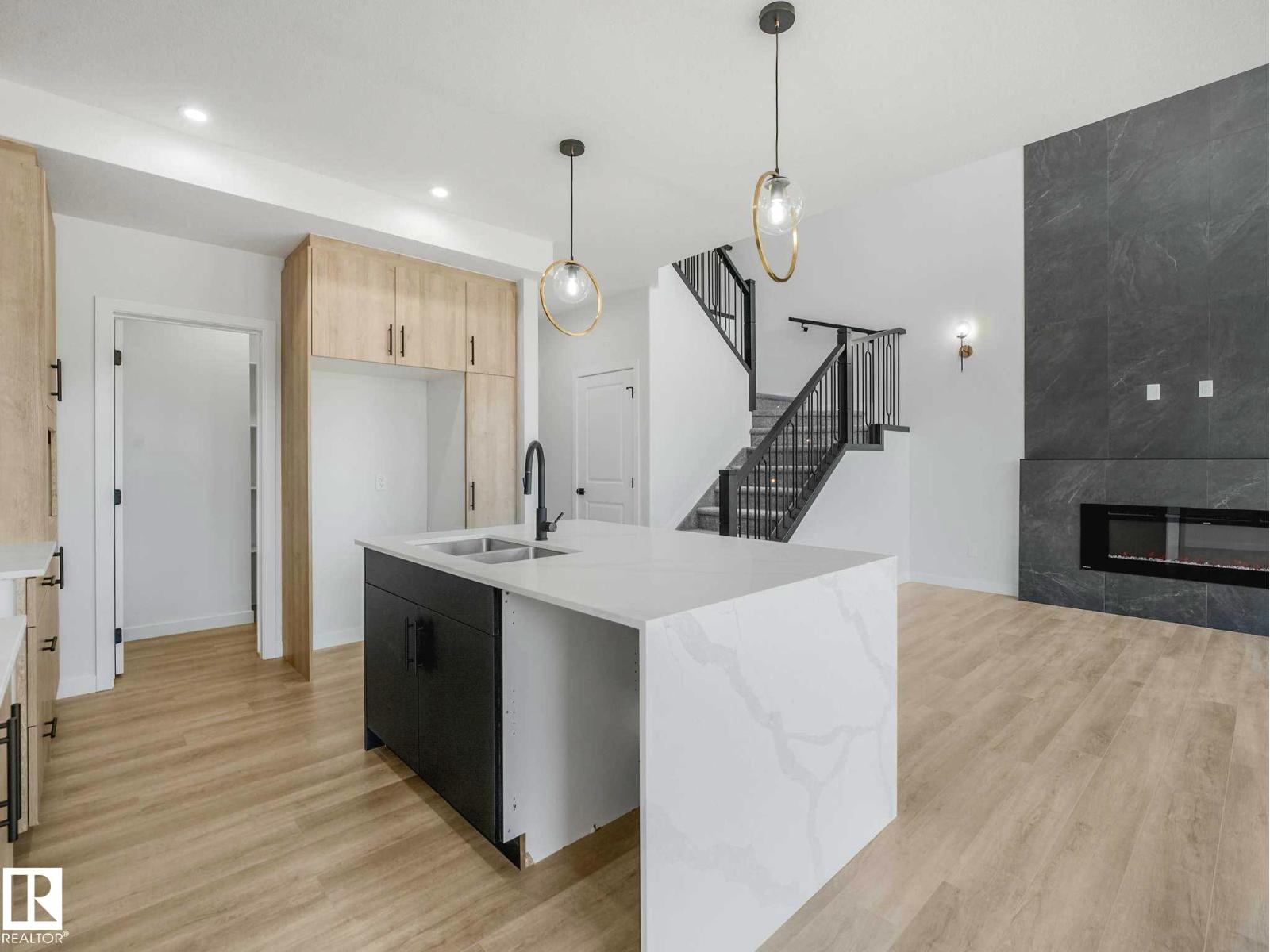 270 Munn Wy Property Photo 6