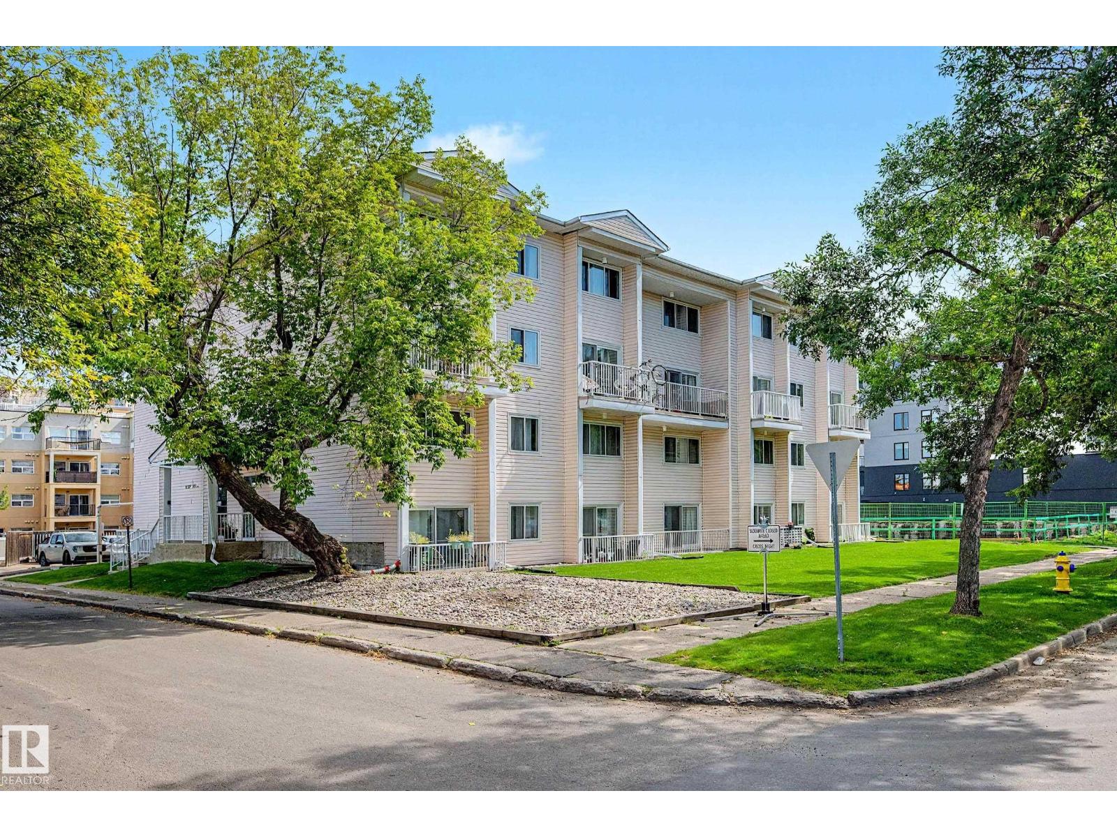 #16 11219 103A AV NW