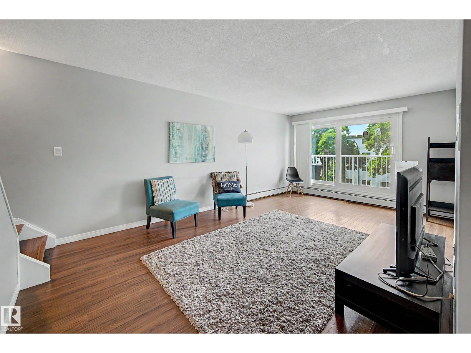 #16 11219 103a Av Nw Property Photo 8