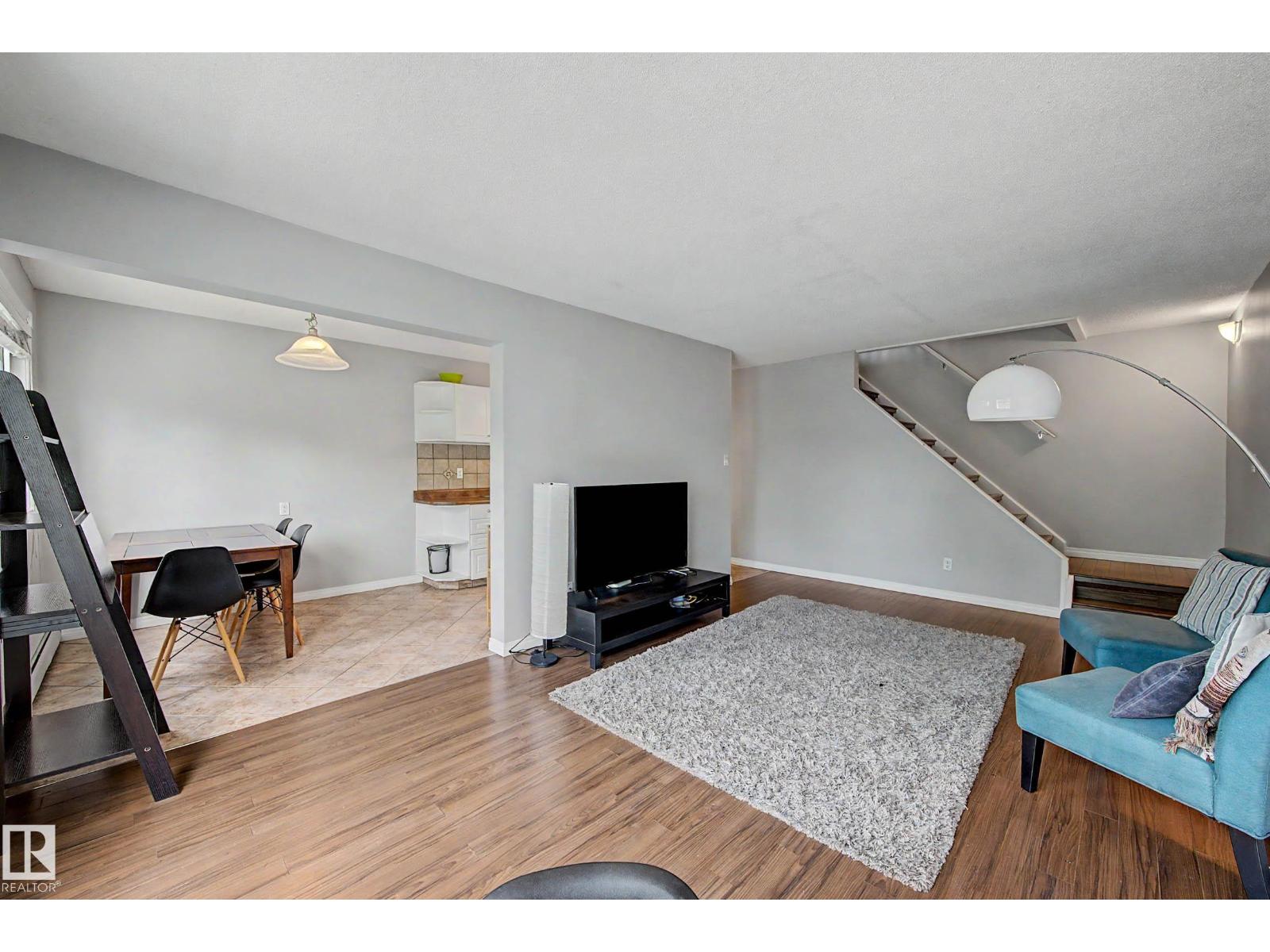 #16 11219 103a Av Nw Property Photo 12