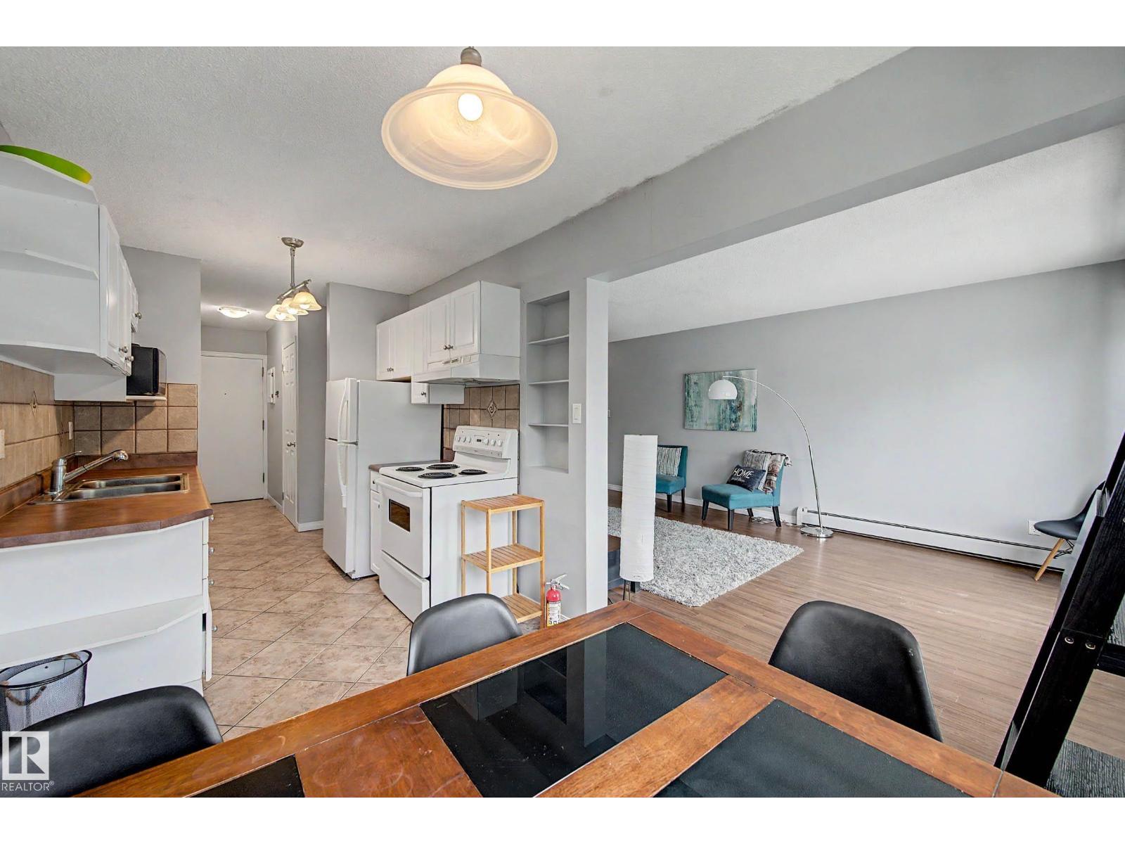 #16 11219 103a Av Nw Property Photo 15