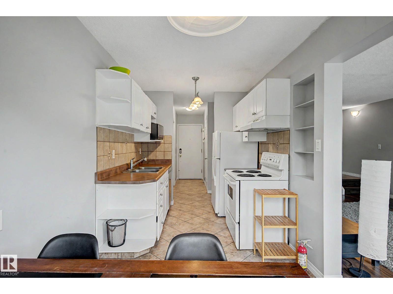 #16 11219 103a Av Nw Property Photo 16