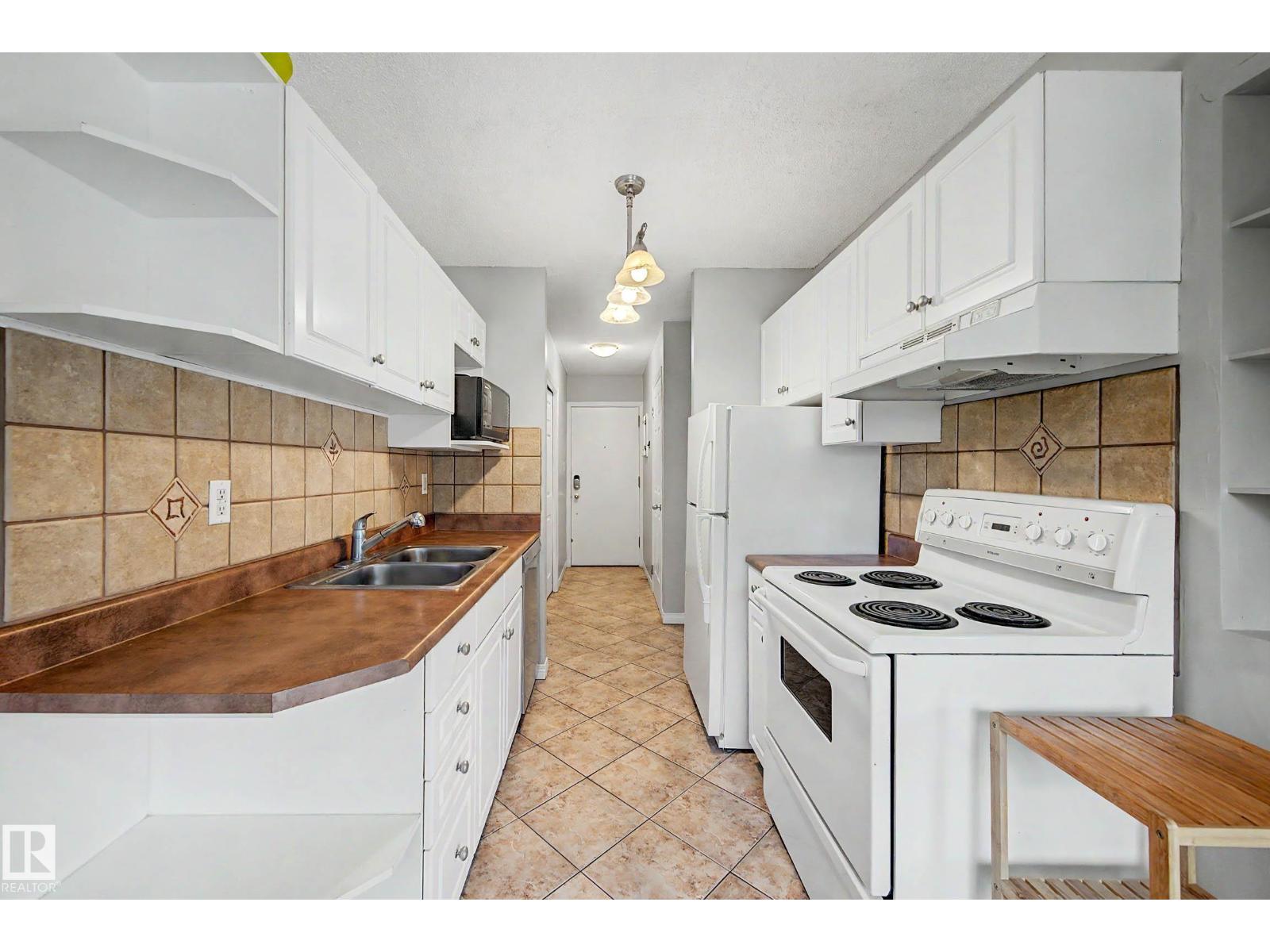 #16 11219 103a Av Nw Property Photo 19