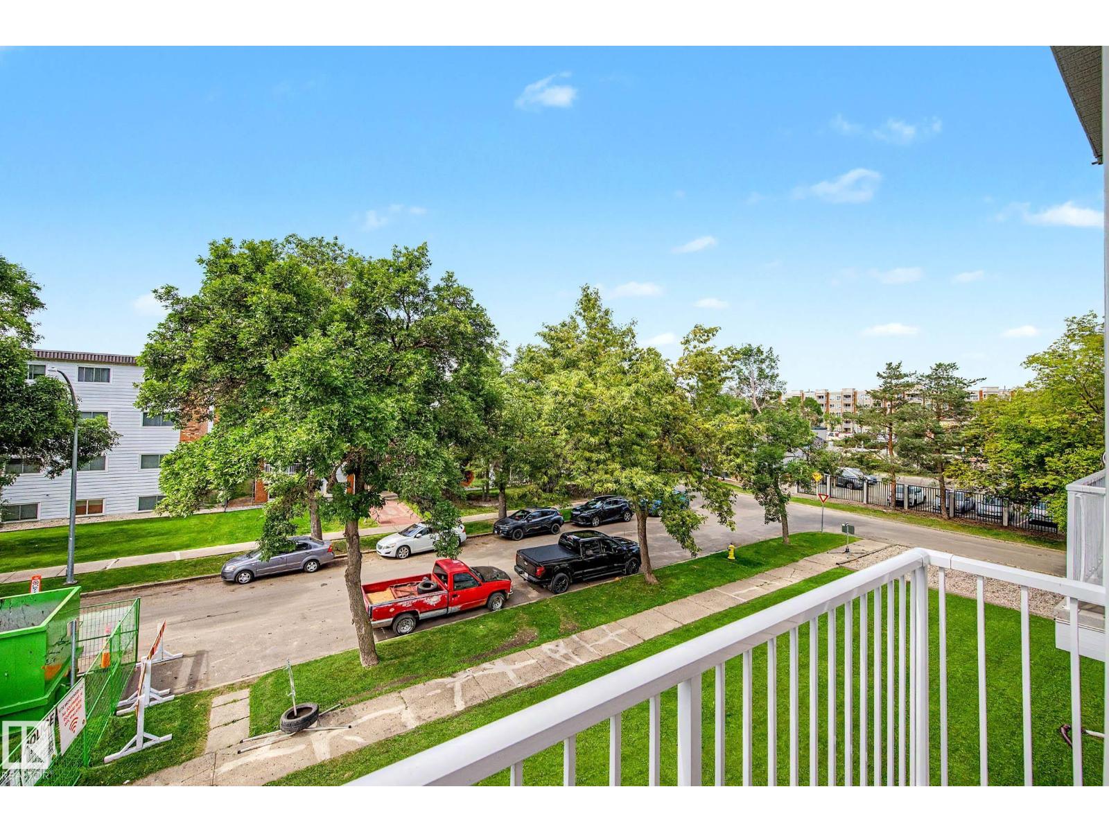 #16 11219 103a Av Nw Property Photo 33