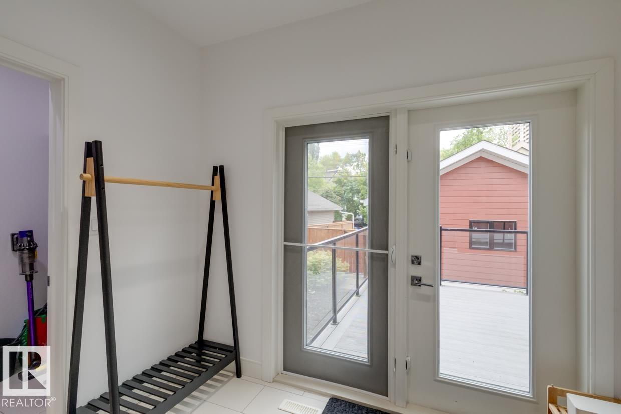 11045 85 Av Nw Property Photo 23