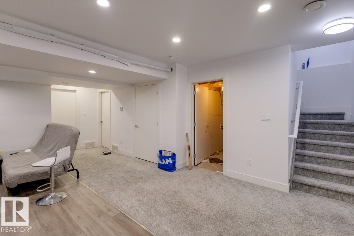 11045 85 Av Nw Property Photo 49